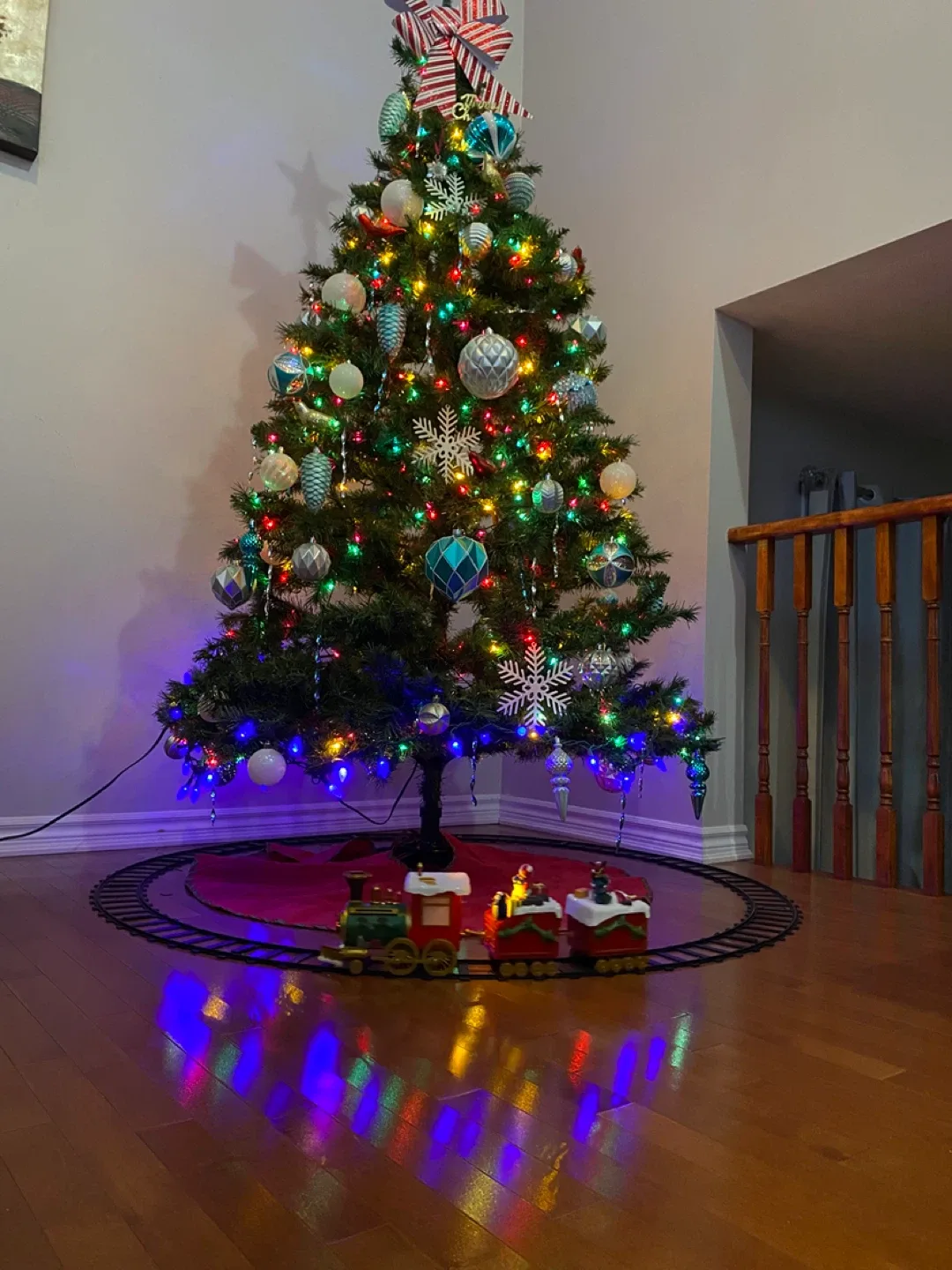 Holiday Time 7.5 ft Pre-Lit Kennedy Pine Tree
