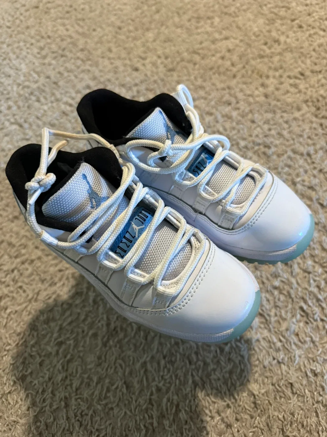 Air Jordan 11 Retro Low White Size 12C thumbnail