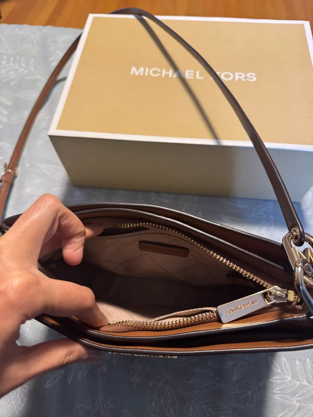 Michael Kors Crossbody Bag - Brown image indicator(3)