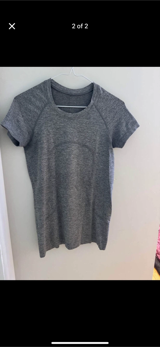 Lululemon Grey T-Shirt size 6