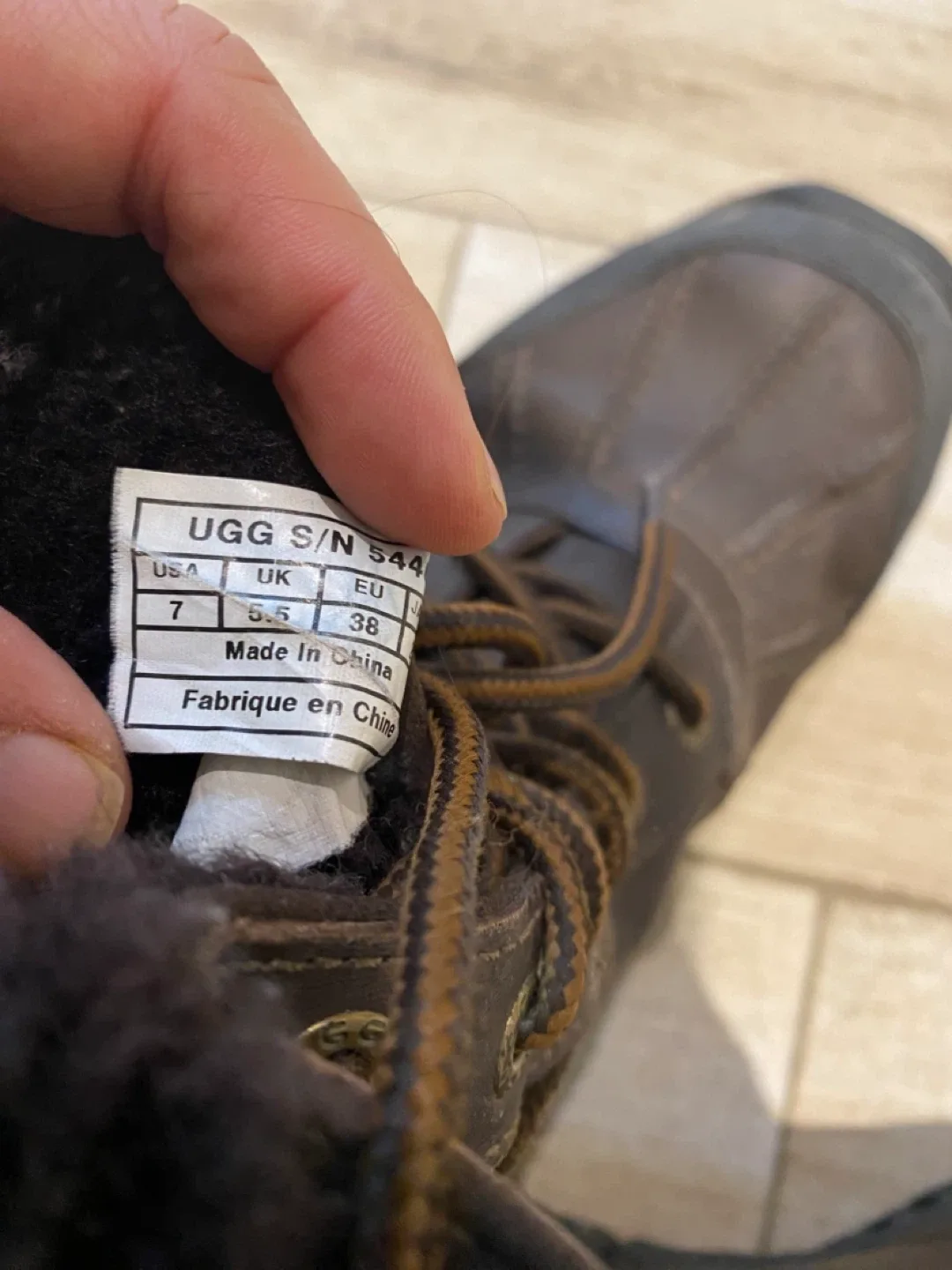 UGG adirondack Winter Boots - Size 7 image indicator(5)