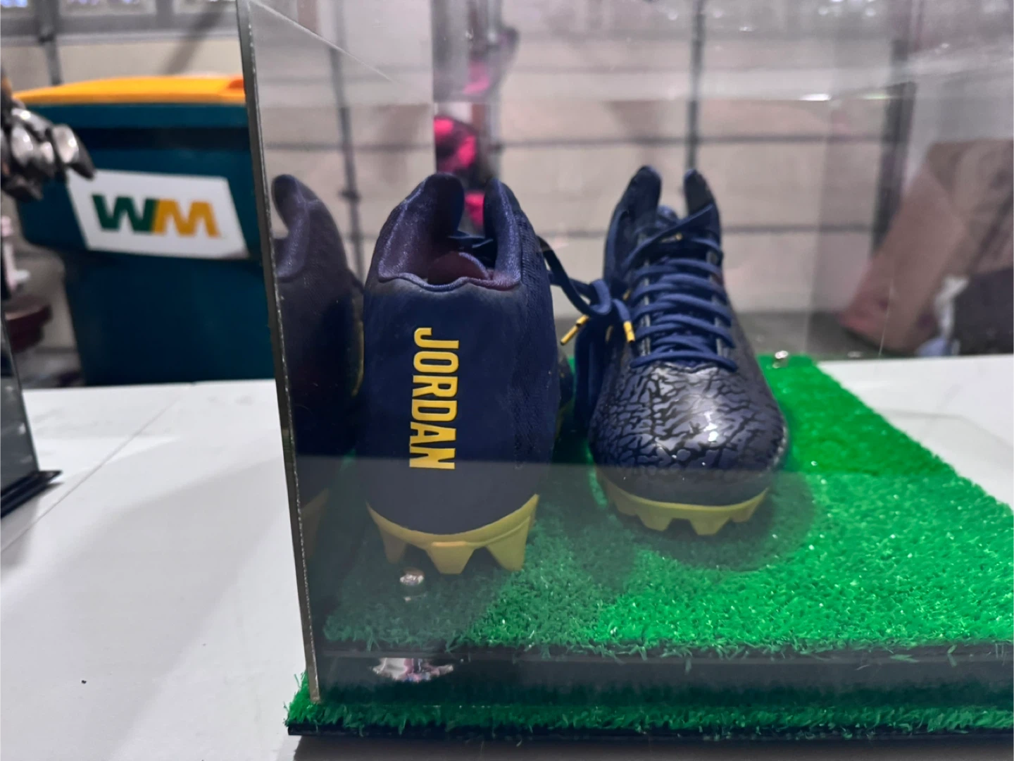 Team issued Jordan Football Cleats and Display Case - photo 3