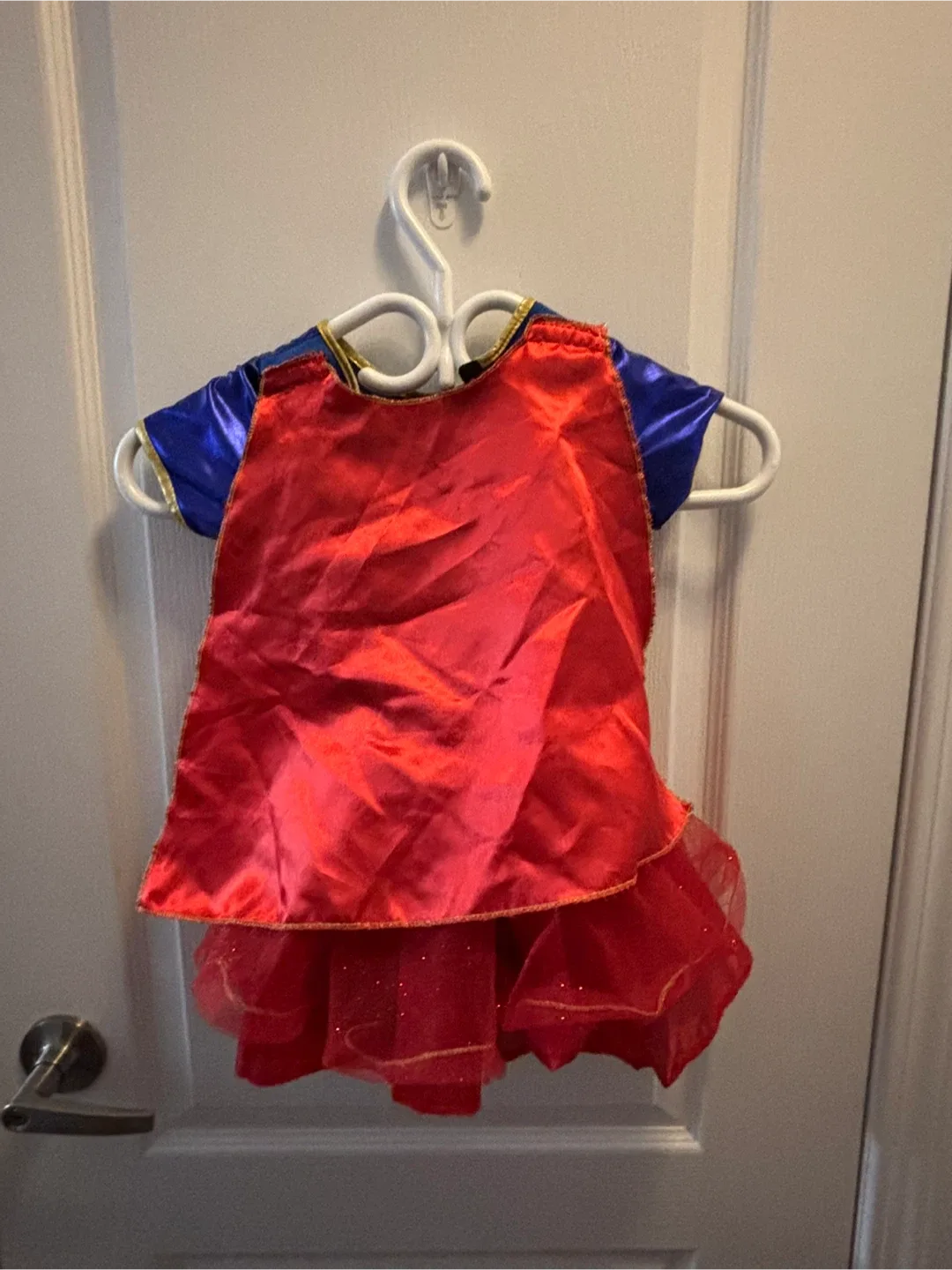 Supergirl Costume - Size 3-4T image indicator(2)