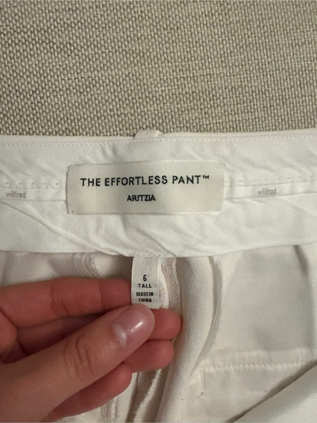 Aritzia Wilfred The Effortless Pant - Size 6 Tall image indicator(2)