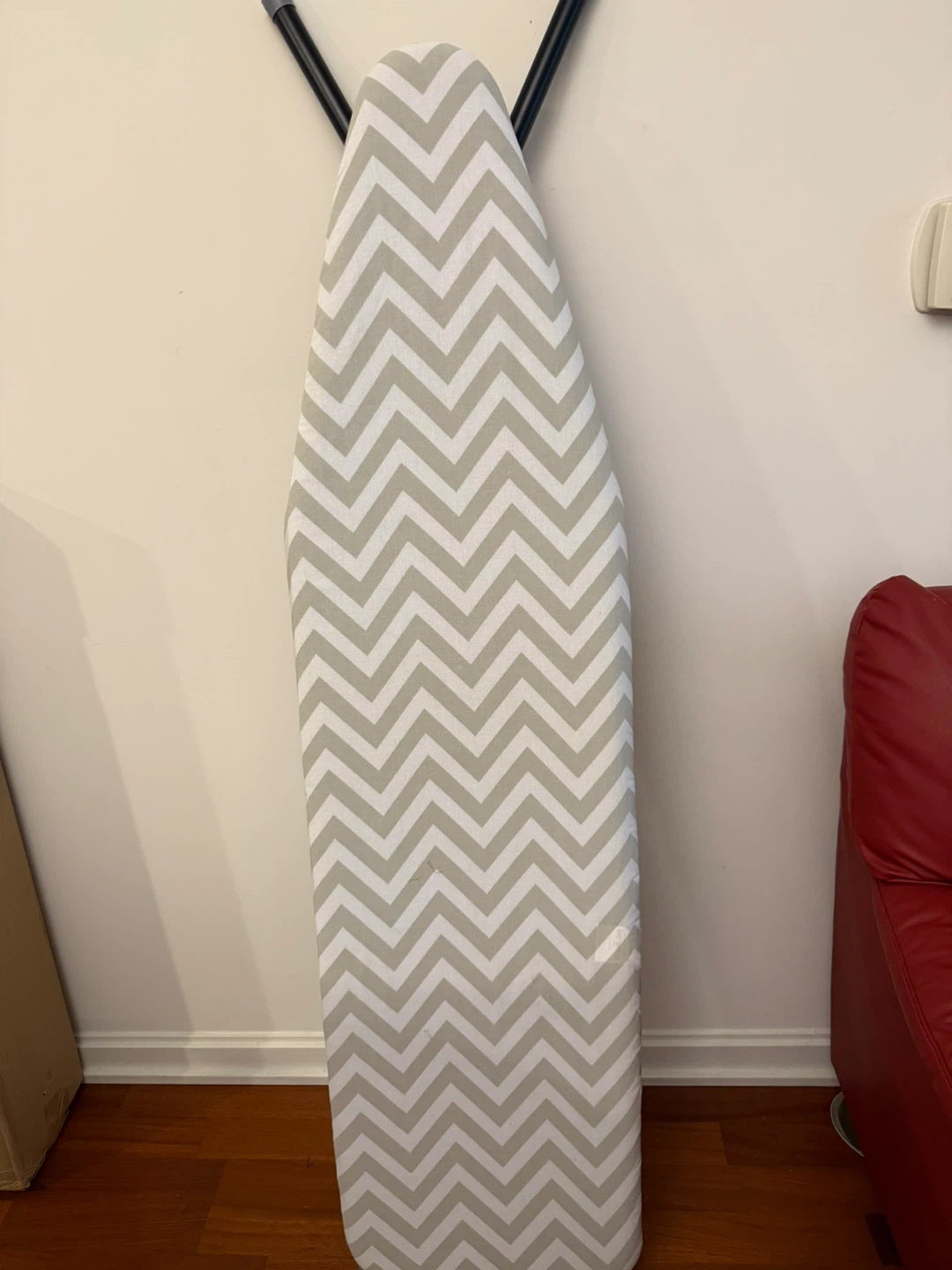 Amazon Basics Ironing Board - Chevron Pattern - photo 3