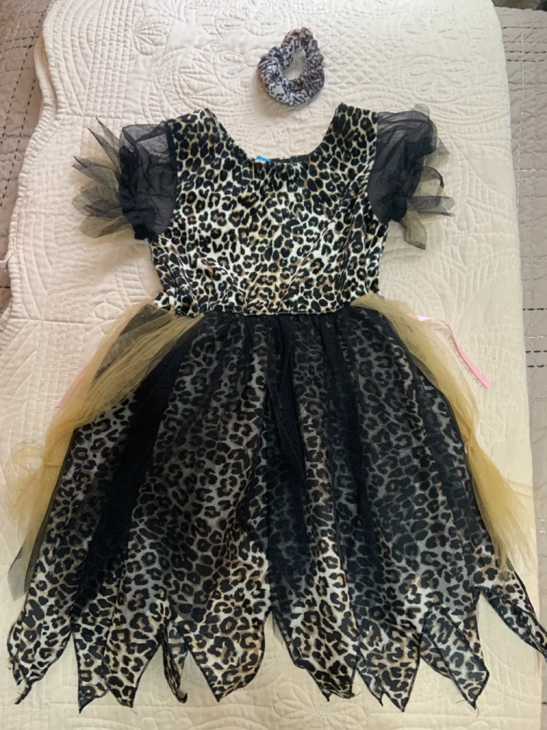 Girl’s Halloween Costume ! Witchy tiger 3T-4T ! image indicator(8)