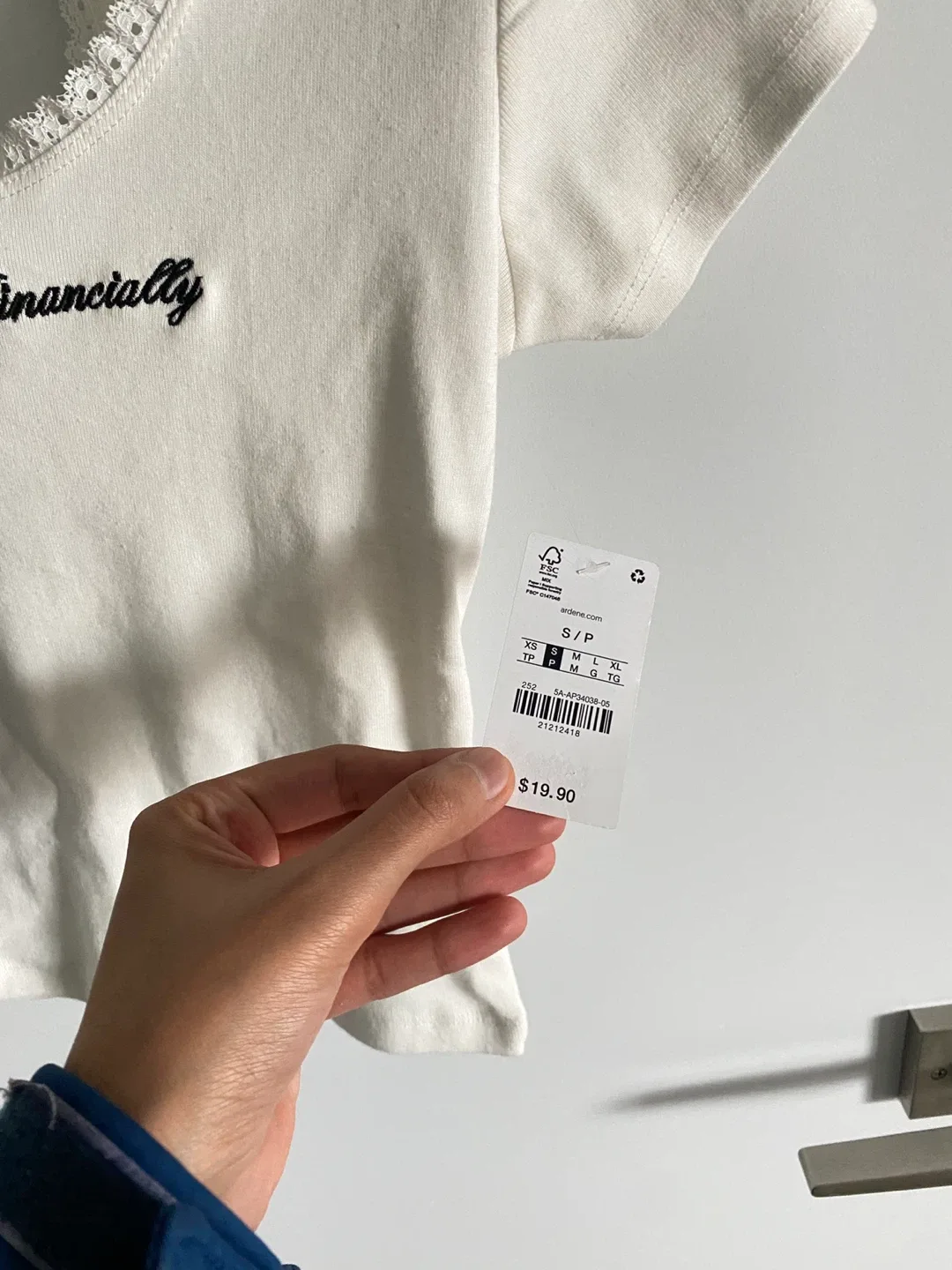 Brand NEW Cute Lace Trim Top image indicator(2)