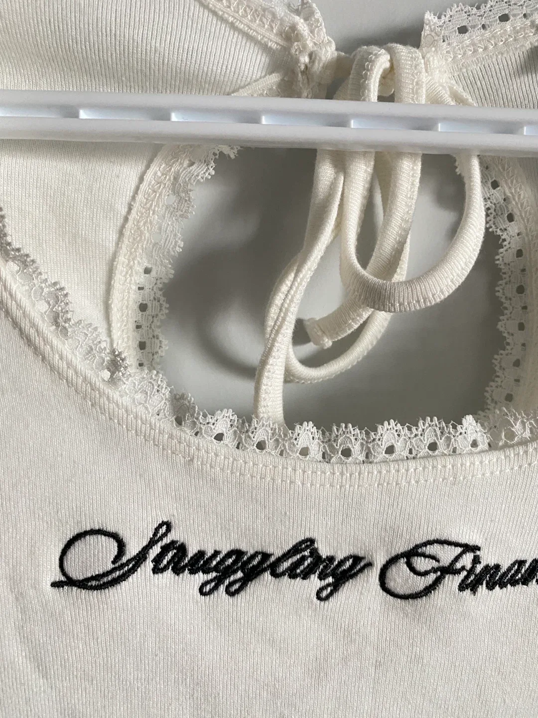 Brand NEW Cute Lace Trim Top image indicator(5)