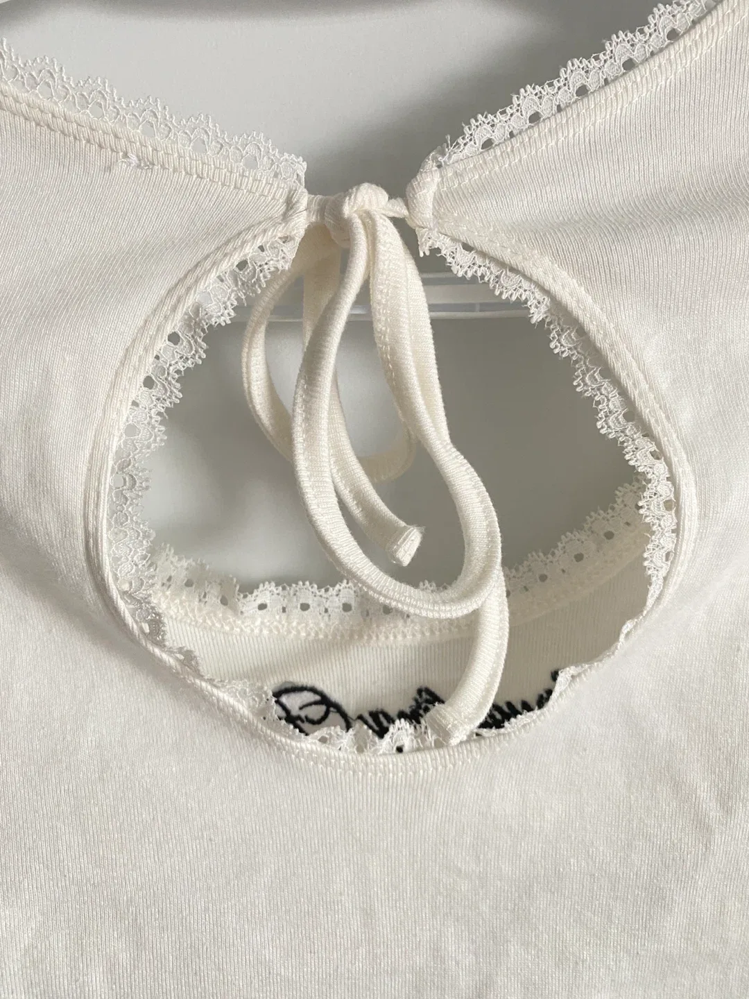 Brand NEW Cute Lace Trim Top image indicator(6)