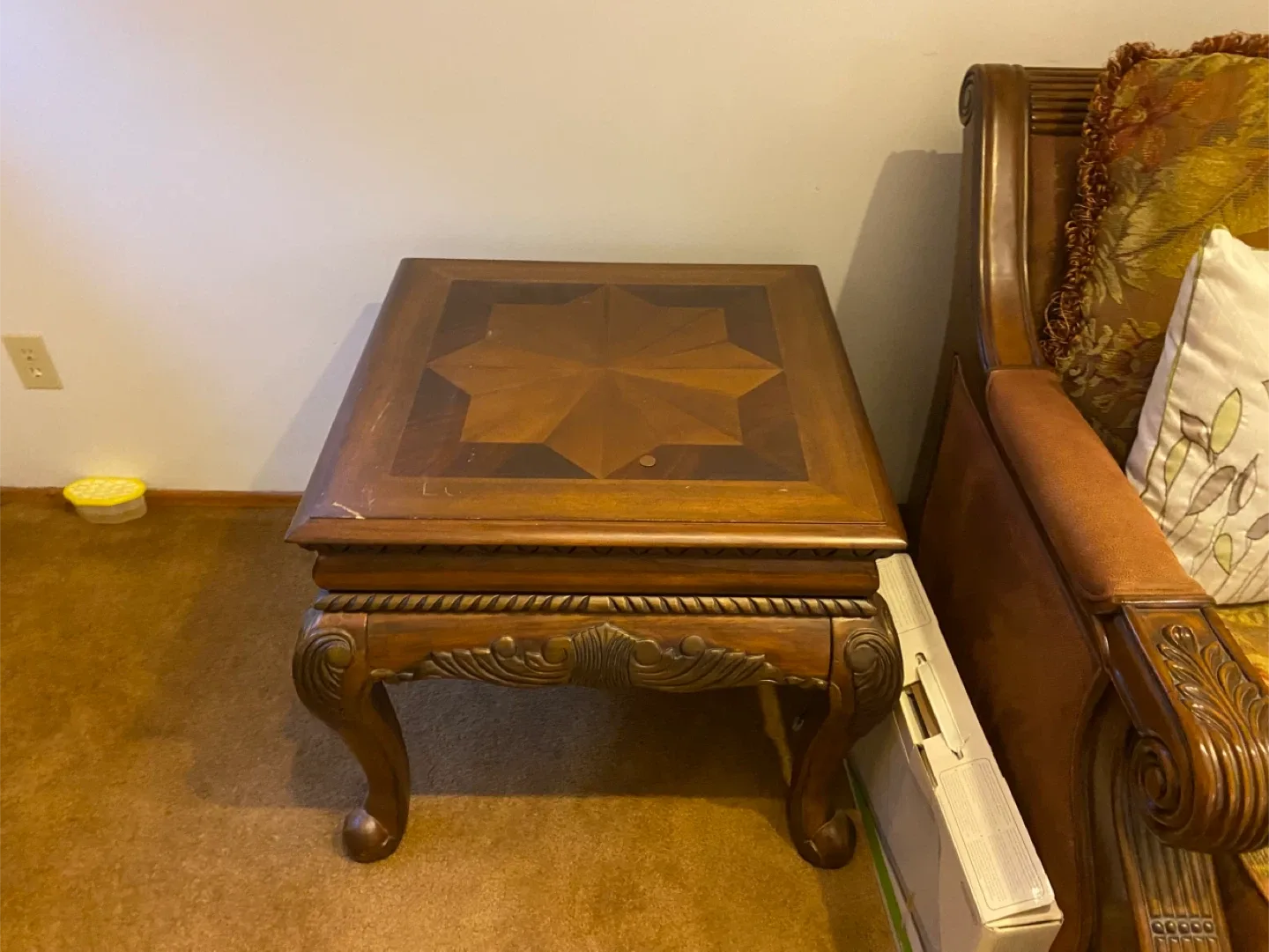 Ornate Wood Coffee Table and End Tables Set image indicator(3)