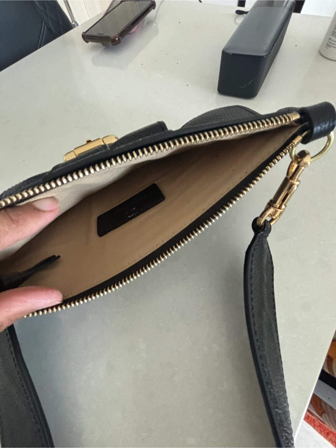 See By Chloé Black Leather Shoulder Bag - photo 3