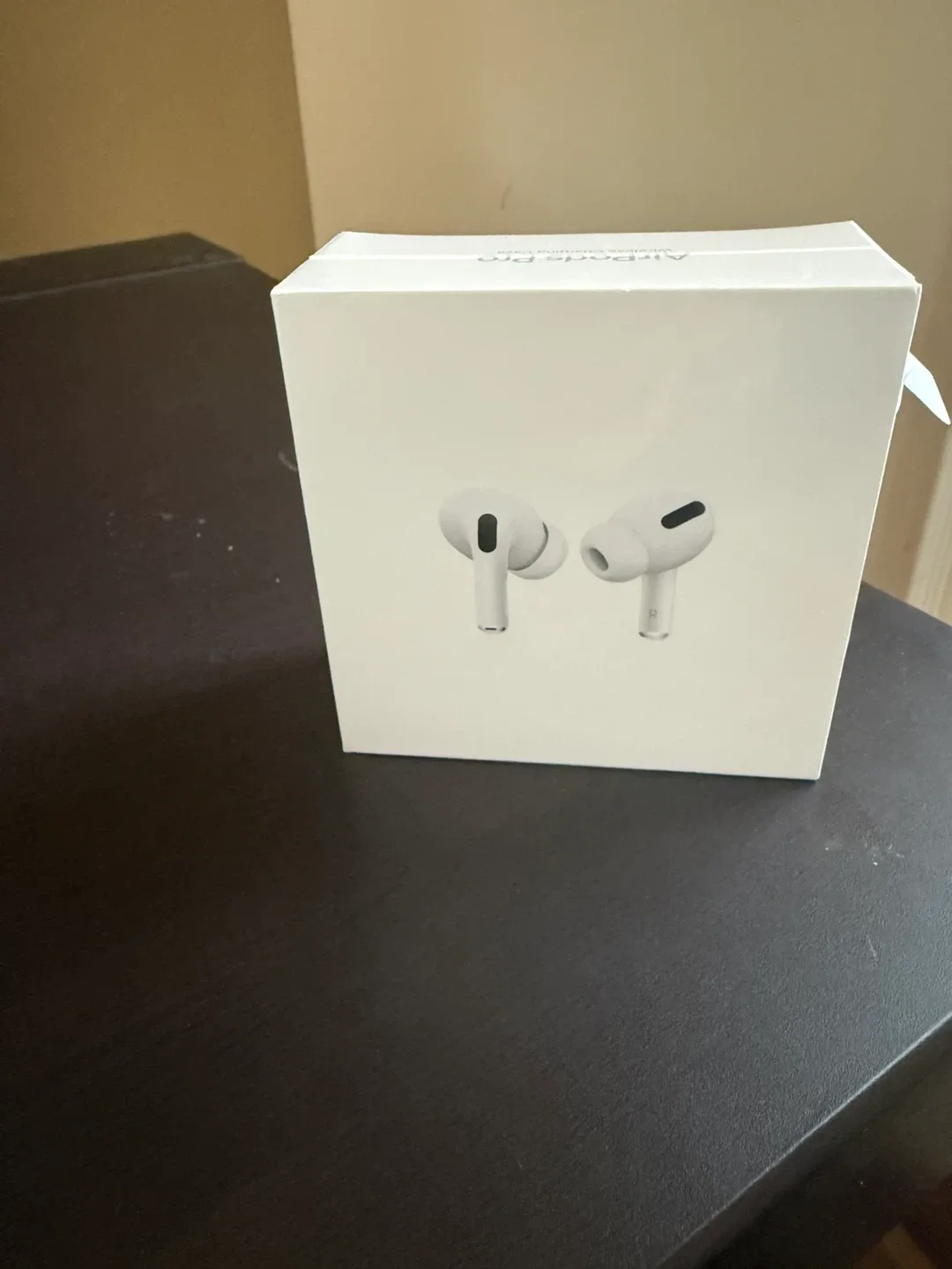 AirPods Pro (Wireless Charging Case) image indicator(3)