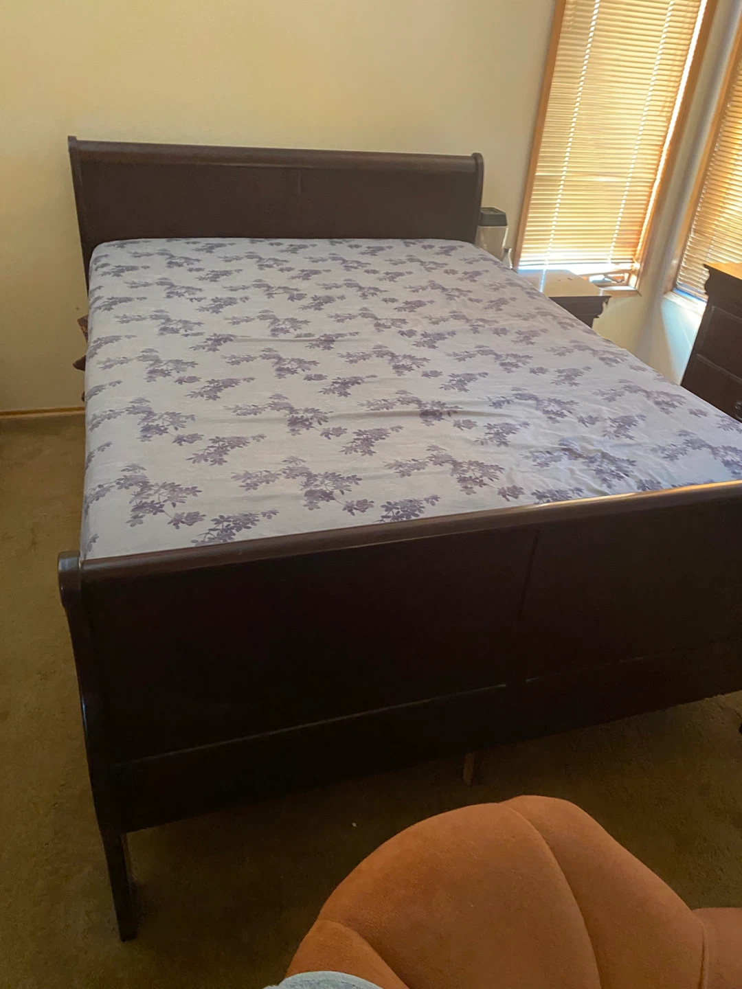 Bedroom Set: Dresser, Chest, Bed Frame - photo 2