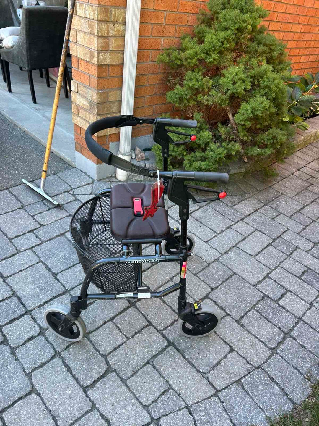 Nexus Walker - photo 2