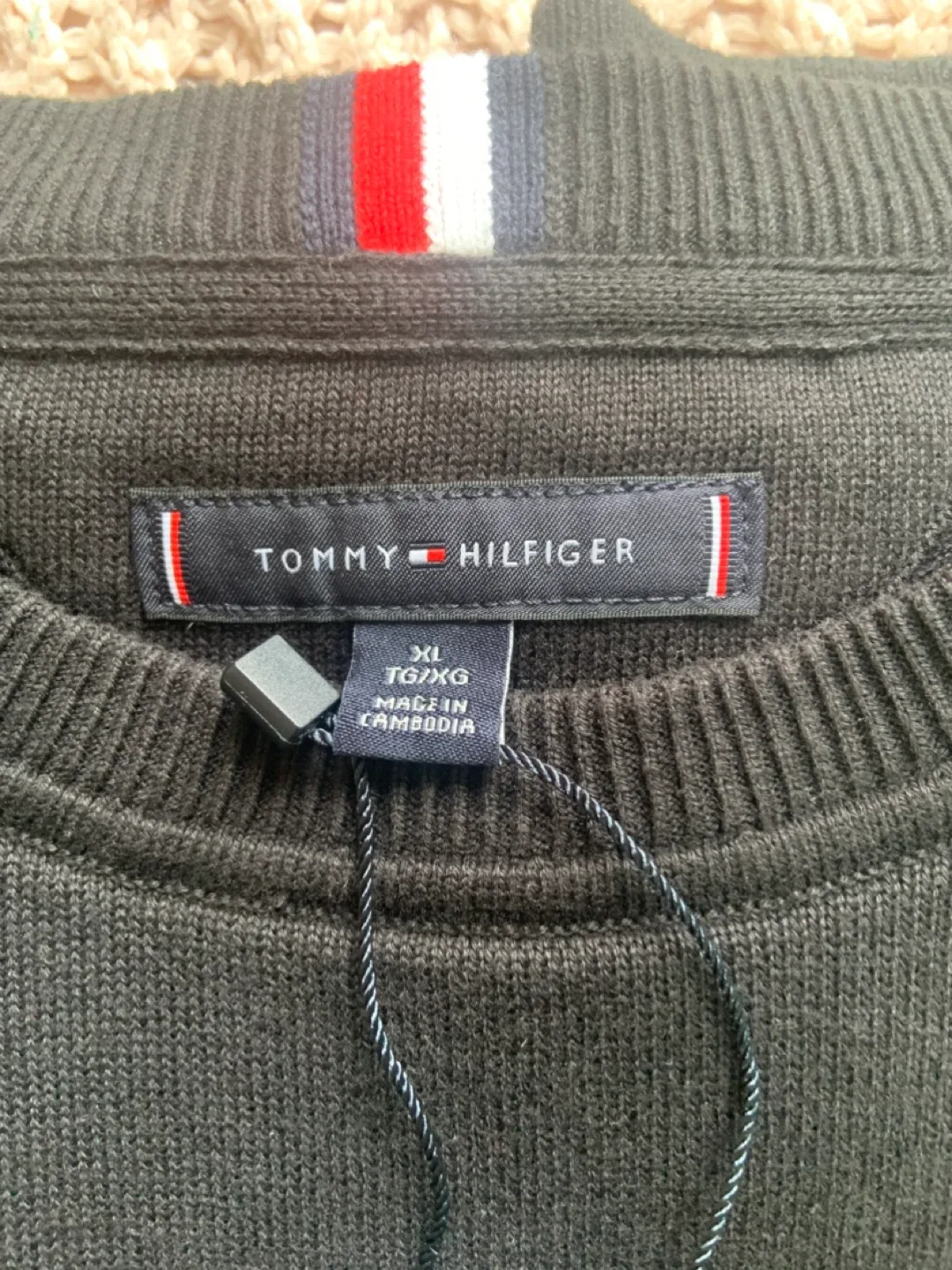 Tommy Hilfiger Sweater - XL image indicator(2)
