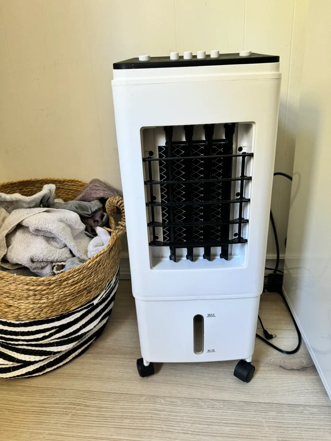 Evaporative Air Cooler - Portable and Efficient image indicator(2)