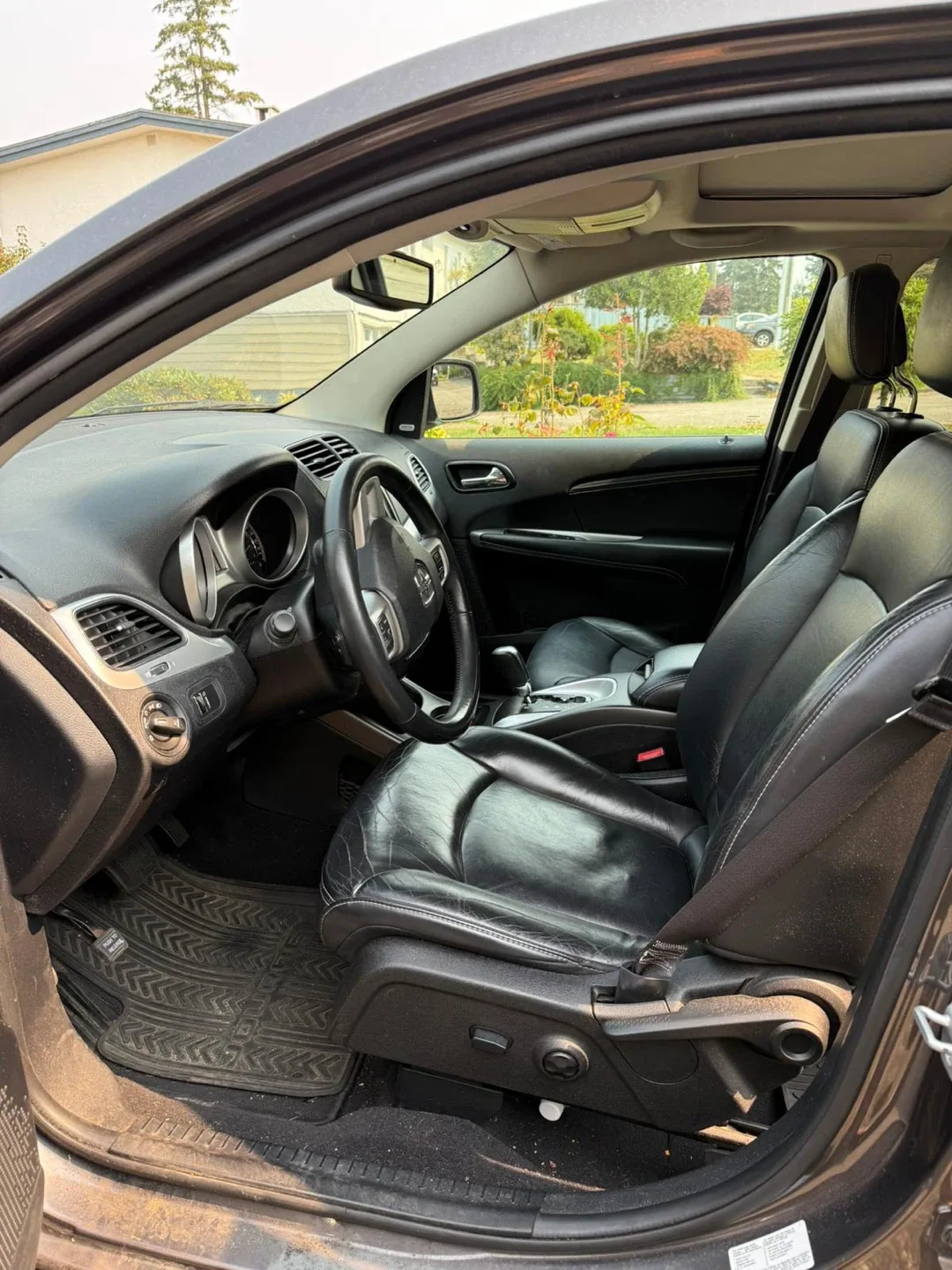 Dodge Journey SUV image indicator(8)