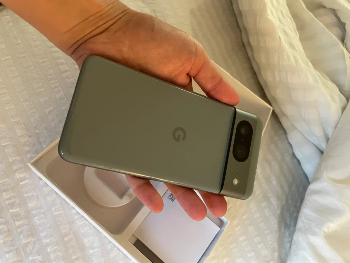 Google Pixel 8 - Excellent Condition! image indicator(2)