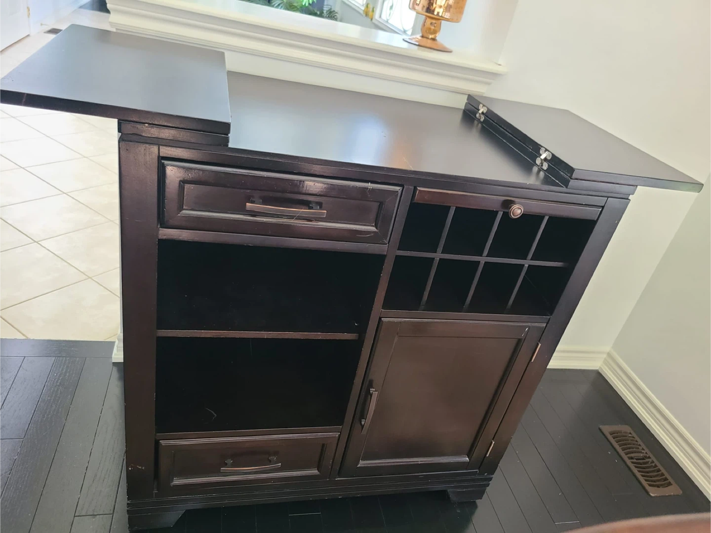 Dark Brown Bar Cabinet with Wine Rack