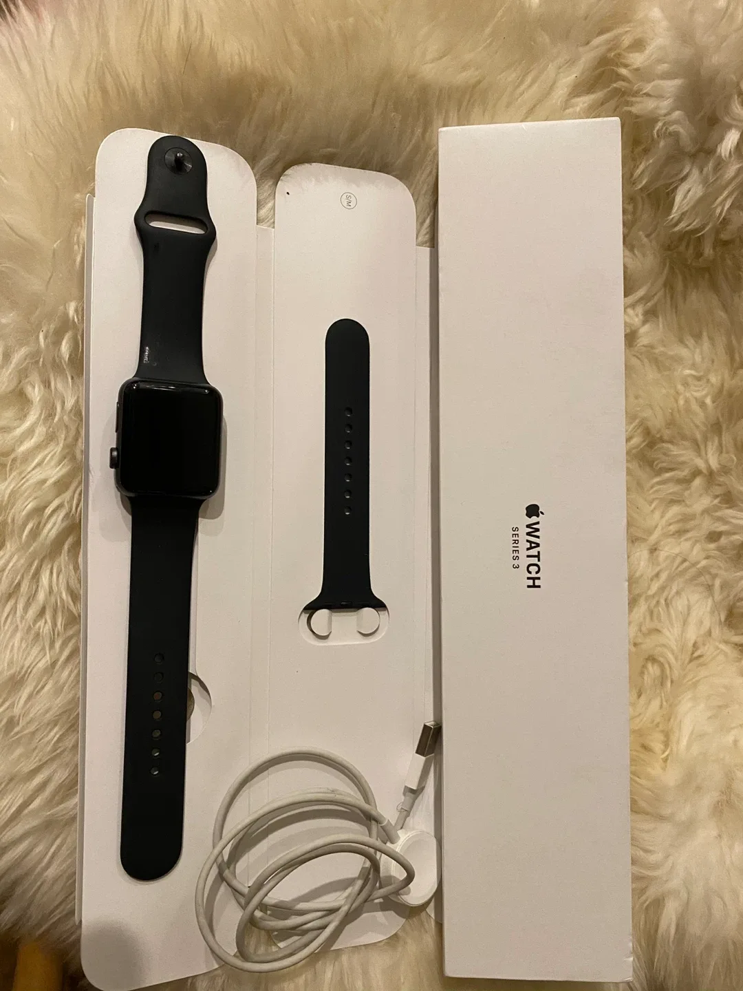 Apple Watch Series 3 (GPS) 42mm - Space Gray image indicator(2)