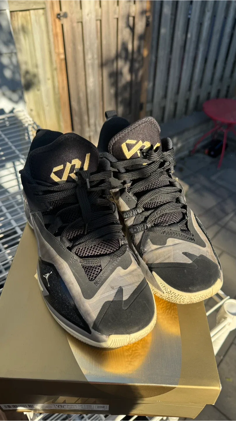 Jordan Why not  Black Gold image indicator(2)