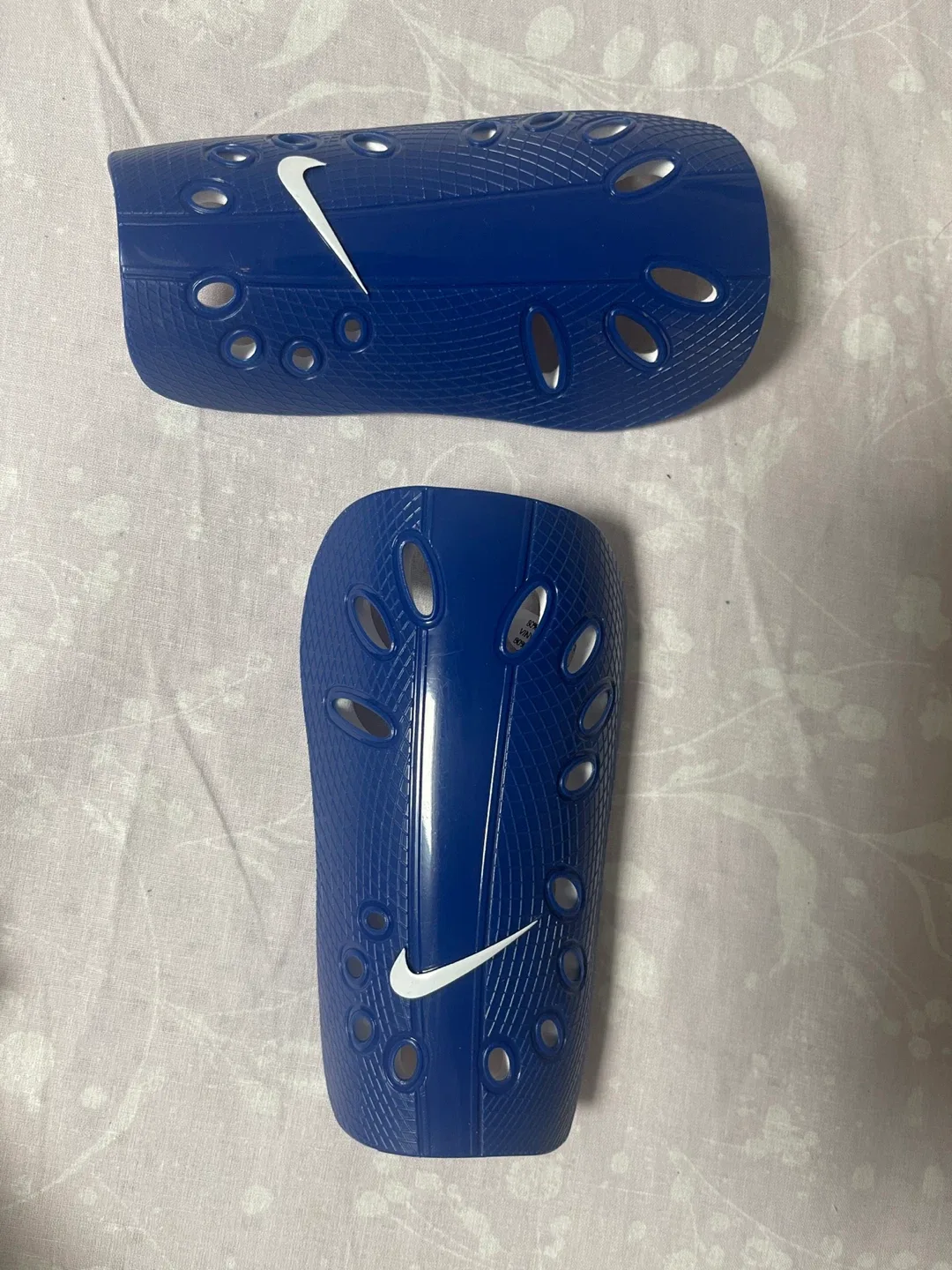 Nike Mercurial Lite Soccer Shin Guards - Blue image indicator(3)