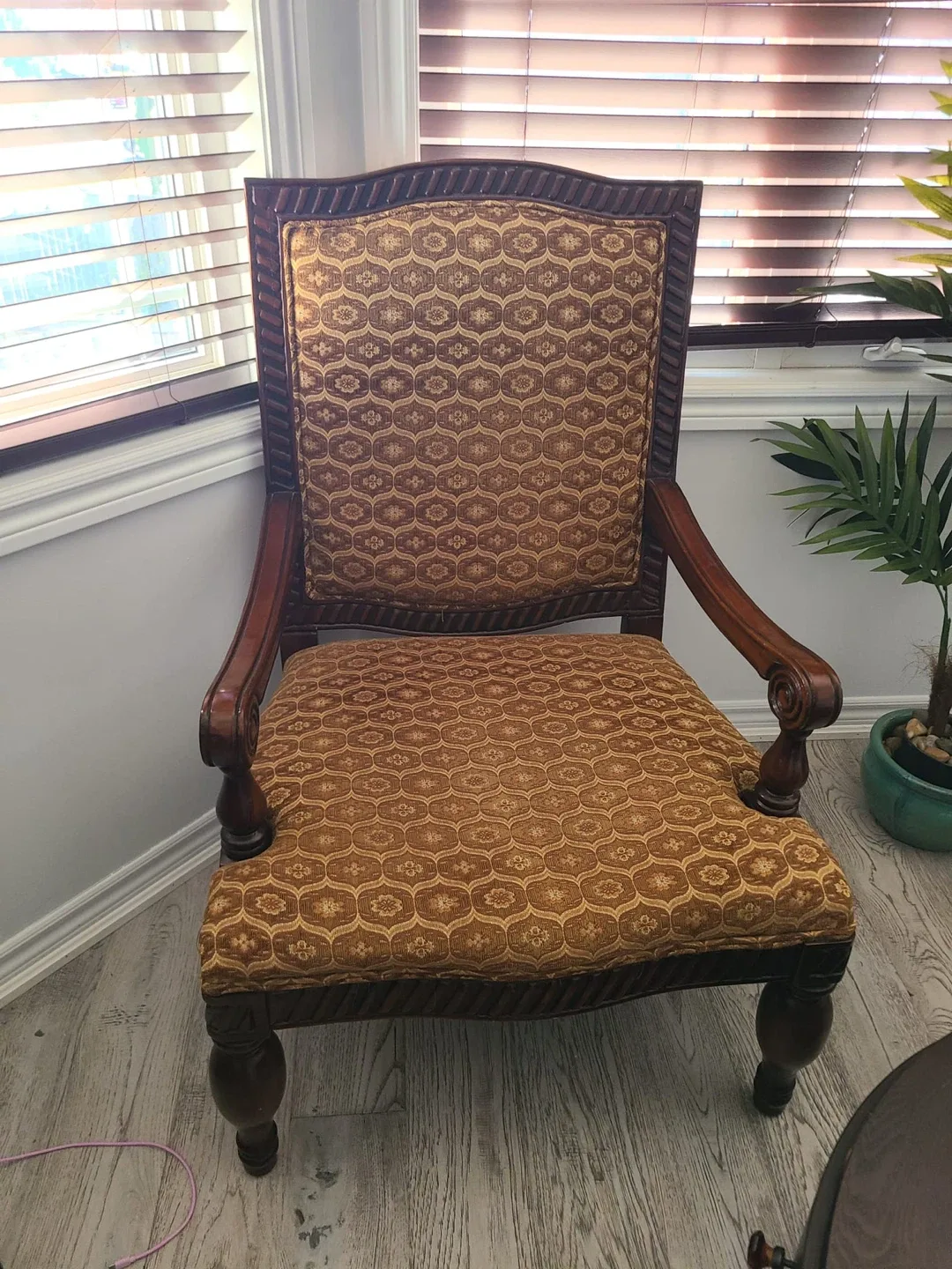 Pair of Vintage Armchairs thumbnail
