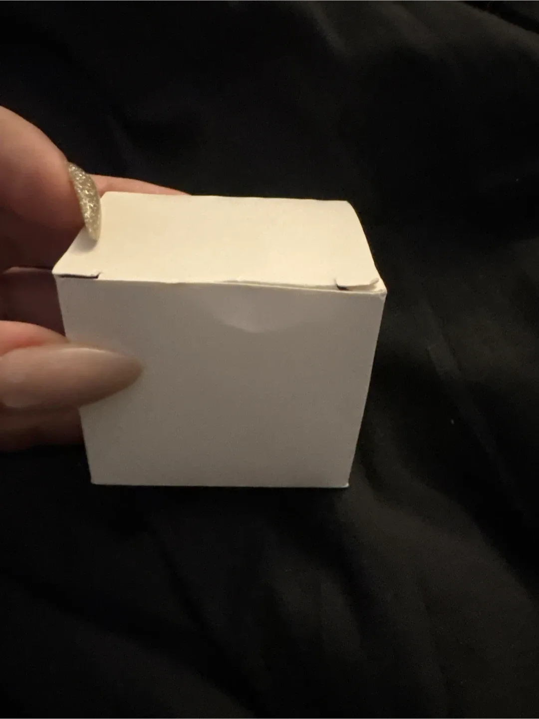 New Red Strawberry Ring Box image indicator(8)