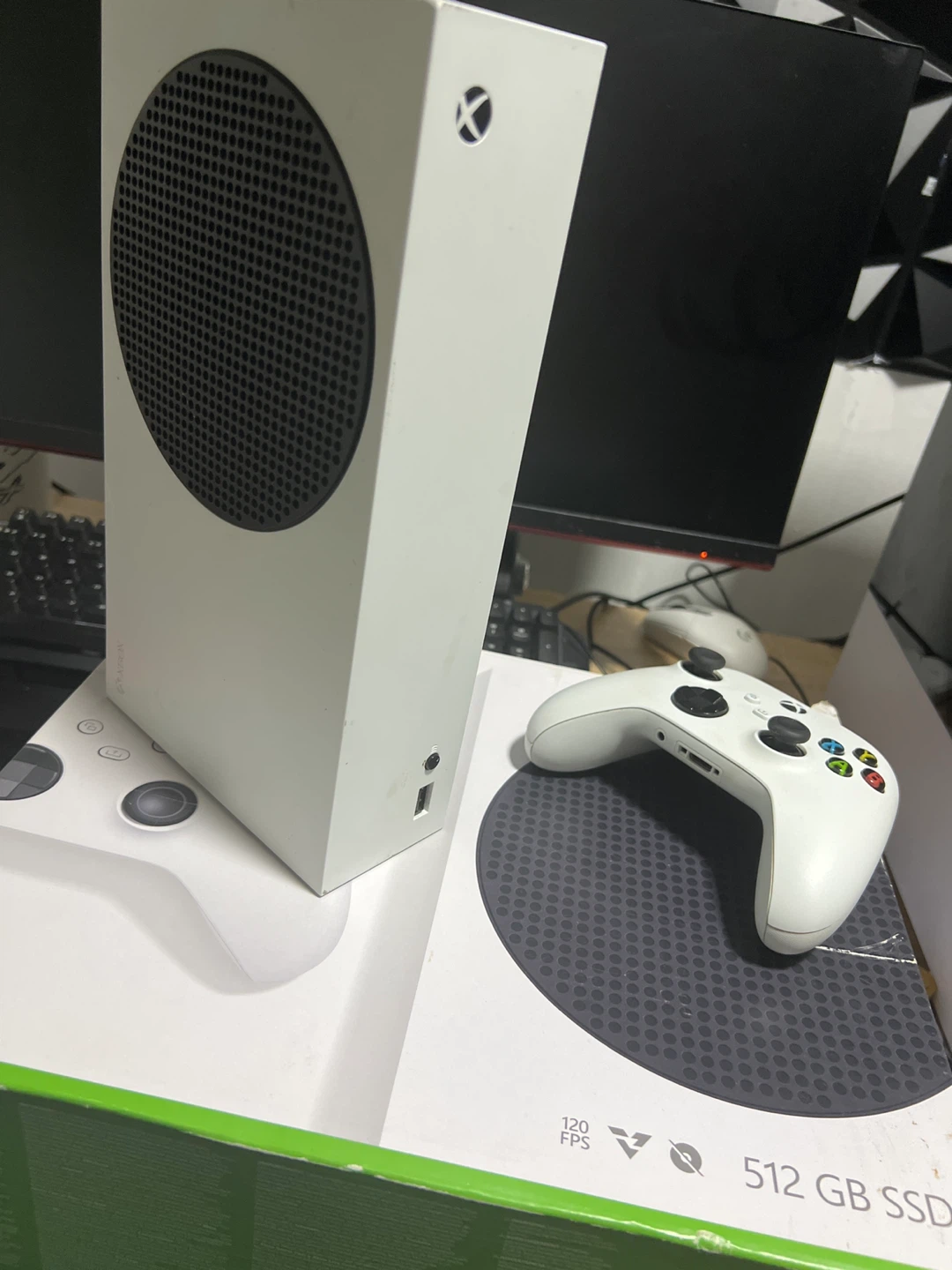 Xbox Series S Console - Like New! 512GB SSD - photo 3