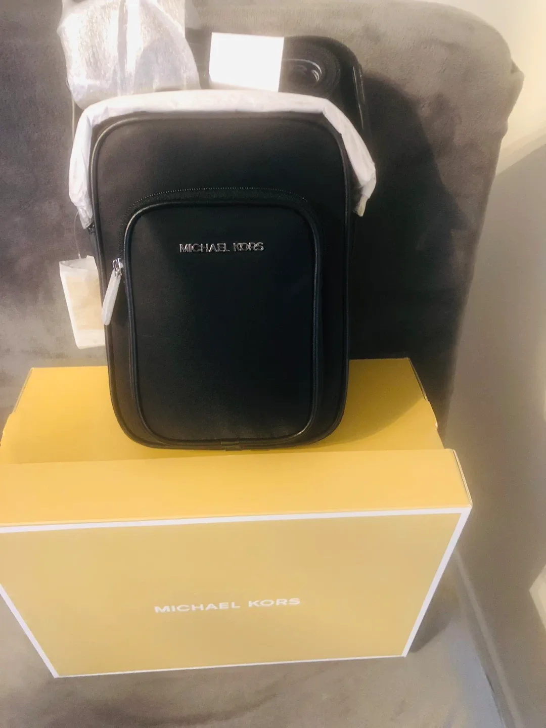 Michael Kors Flats & Red Crossbody Bag image indicator(4)