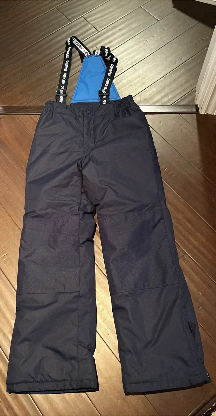 OshKosh B'gosh Snowsuit - Size 14 image indicator(4)