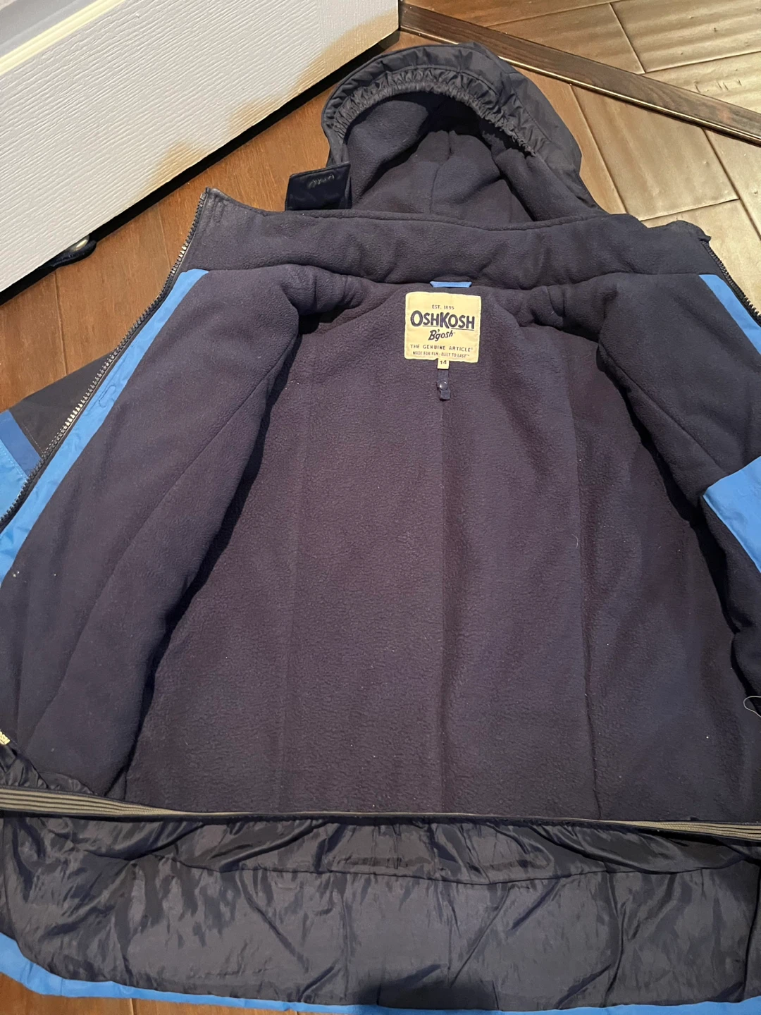 OshKosh B'gosh Snowsuit - Size 14 - photo 2
