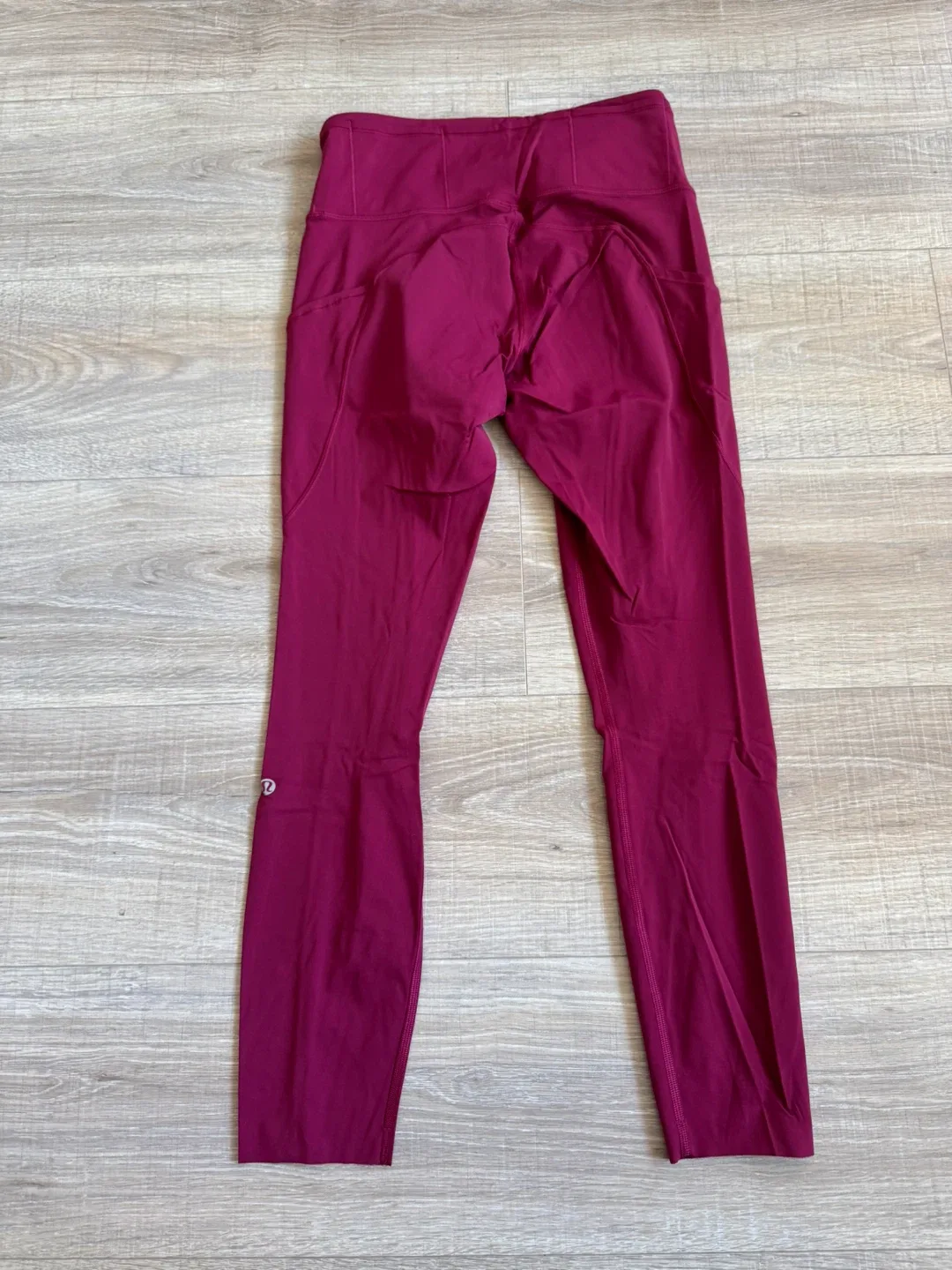 Lululemon Fast and Free High-Rise Tight 25" Size 6 image indicator(2)