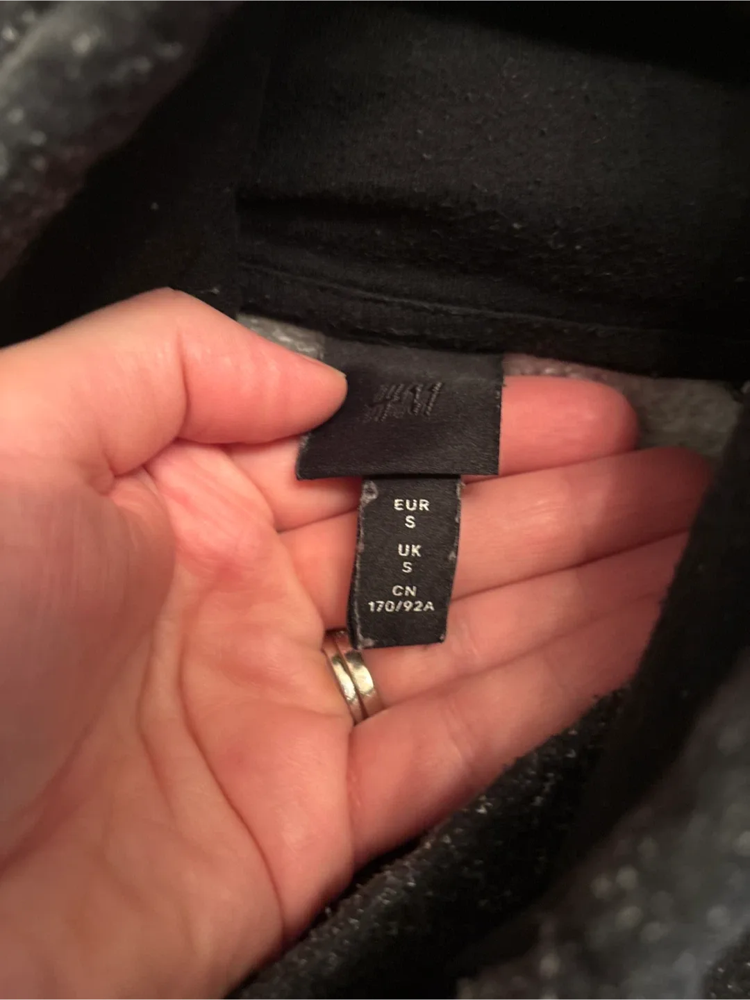 H&M  Pullover - Size S image indicator(2)