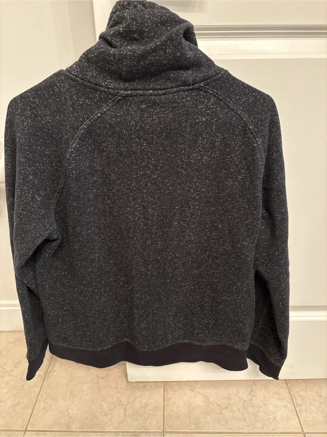 H&M  Pullover - Size S image indicator(3)