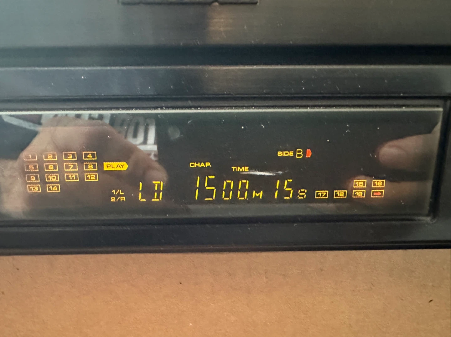 Pioneer CLD-2080 LaserDisc player - Auto flip dual side play - photo 4