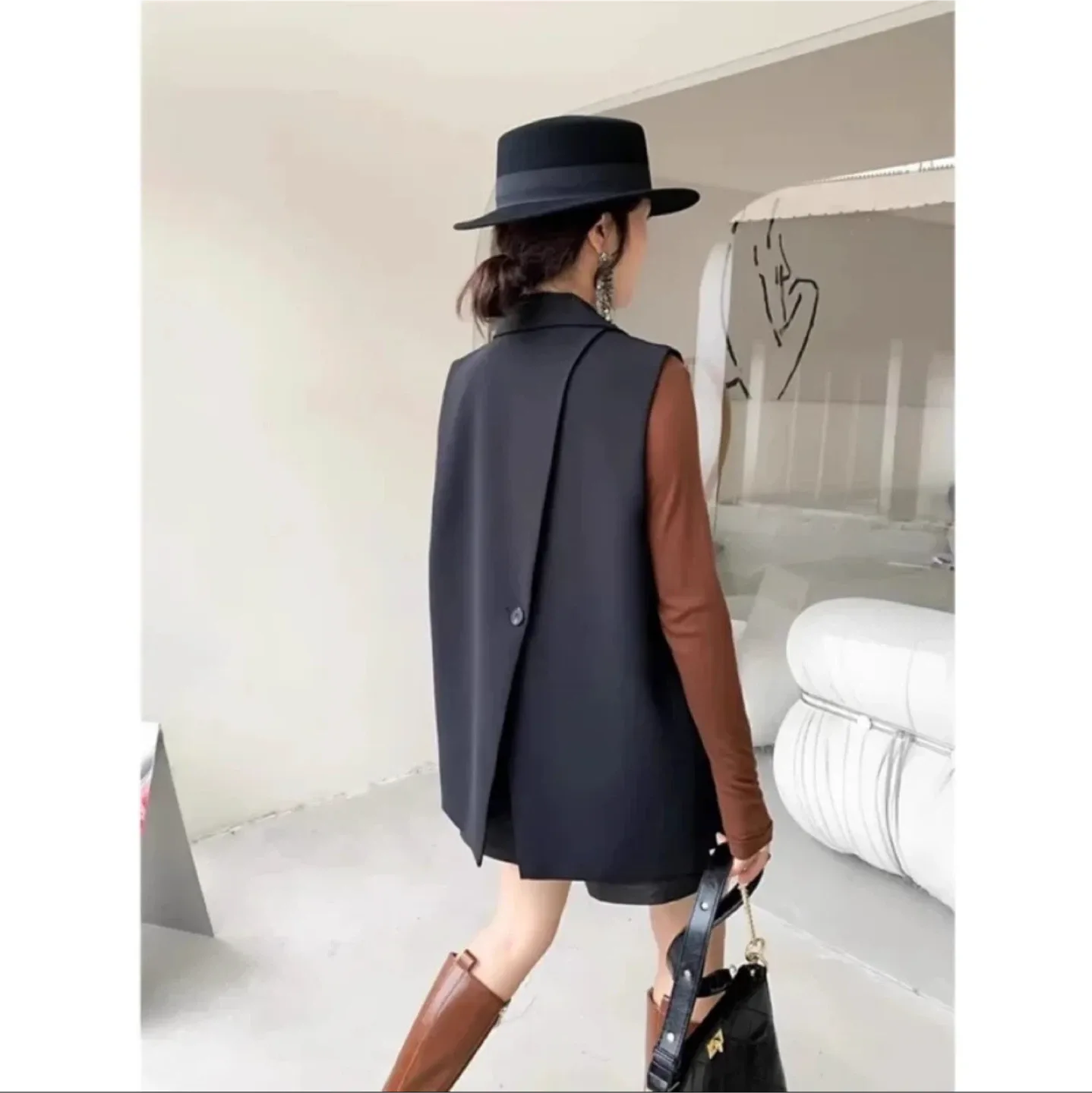 Black Sleeveless Blazer Vest-New image indicator(2)