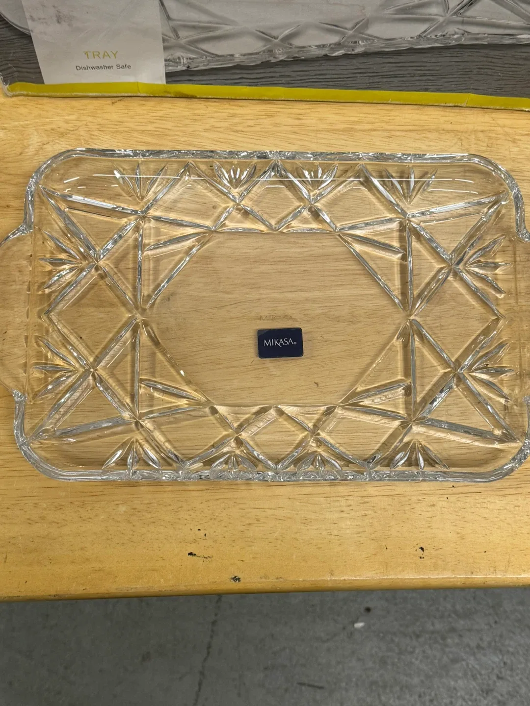 Mikasa Saturn Crystal Tray image indicator(2)