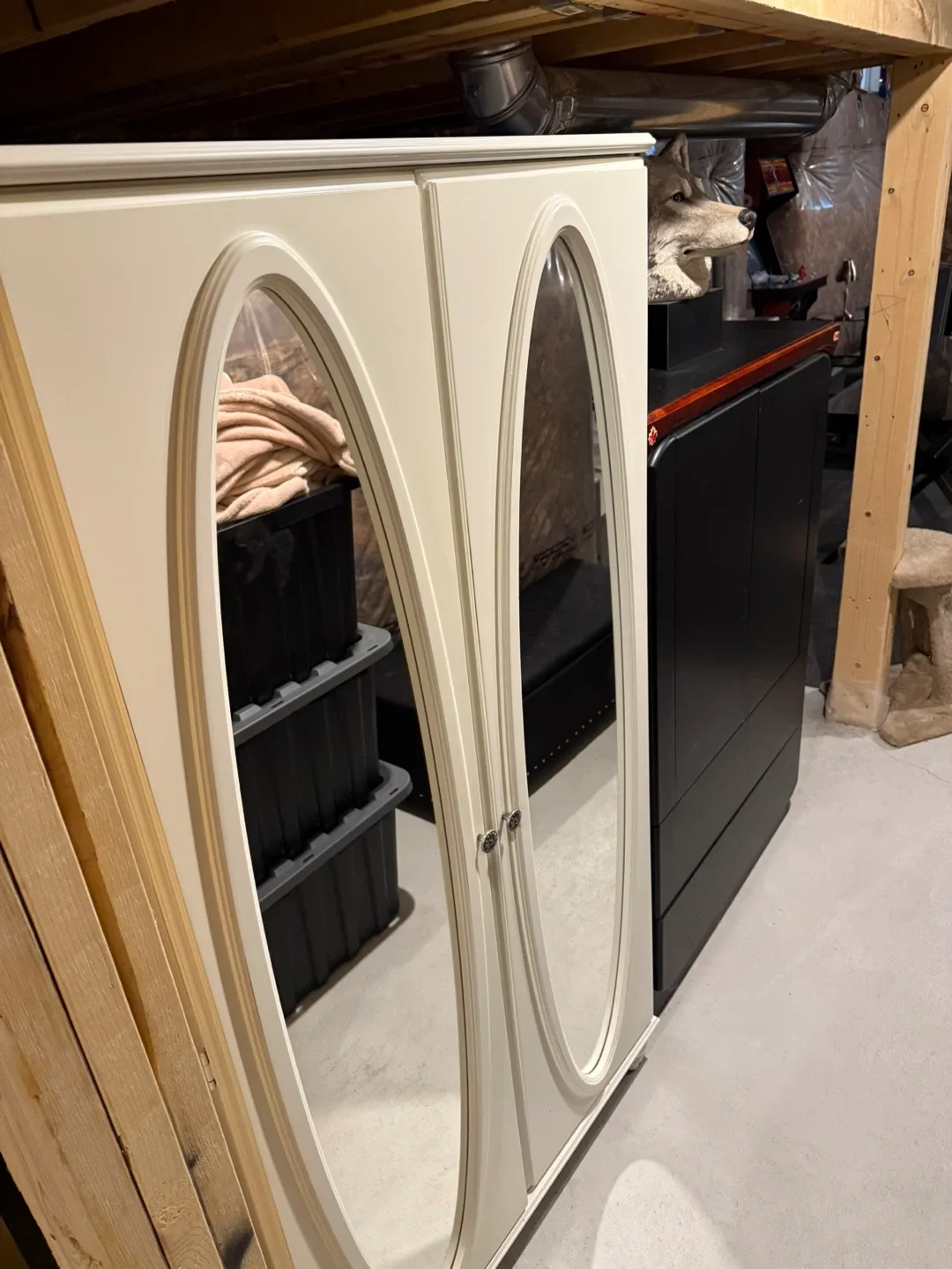 Bombay Kids Vintage Emily Armoire image indicator(3)