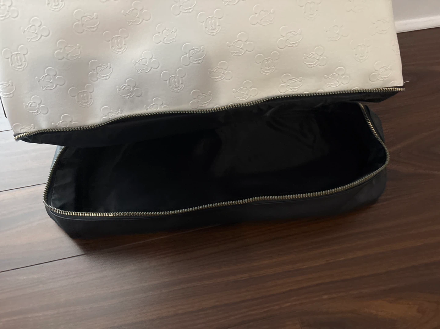Disney travel bag - photo 4