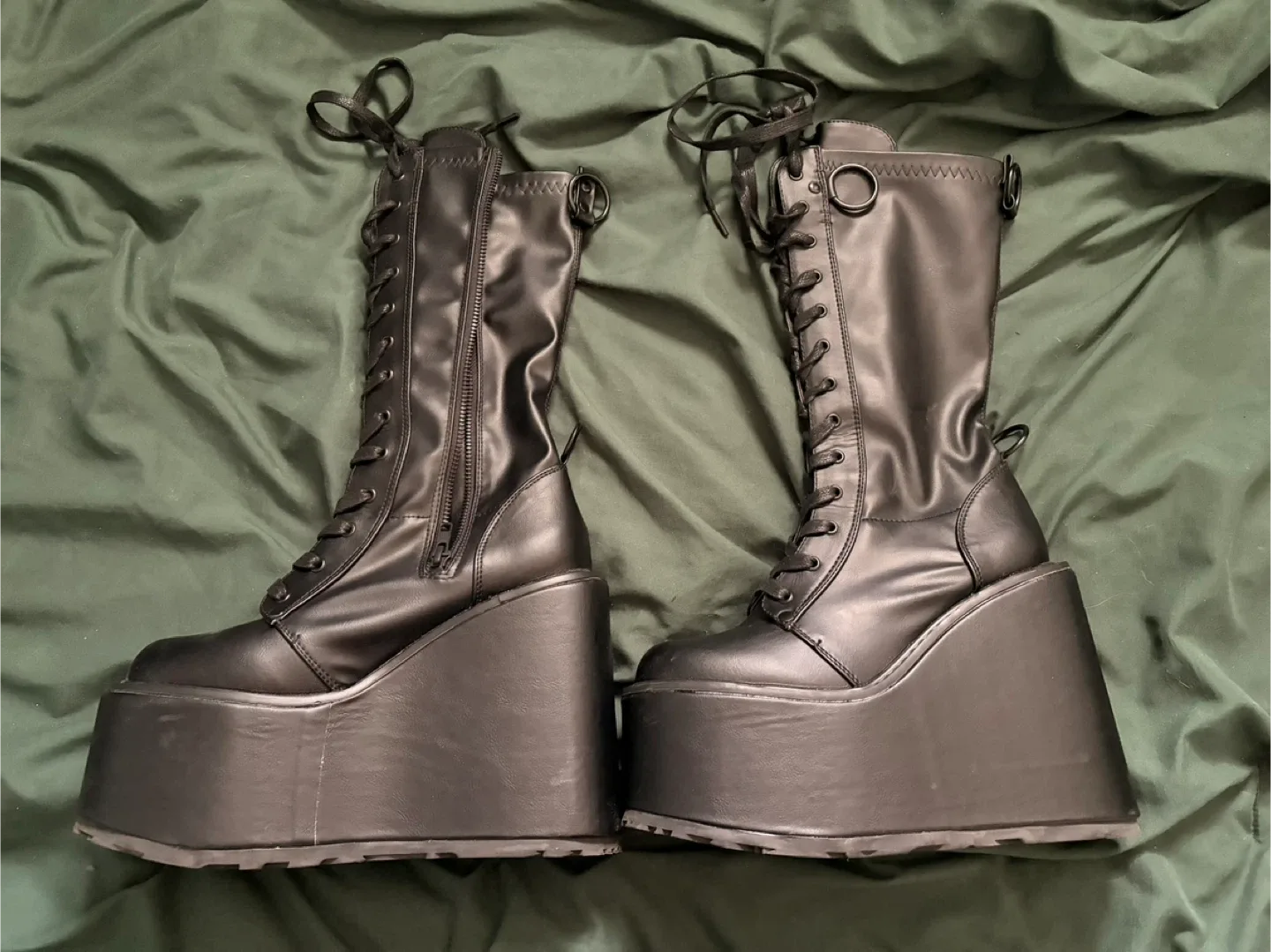 Demonia Swing-150 Platform Boots - US Women's Size 8 image indicator(2)