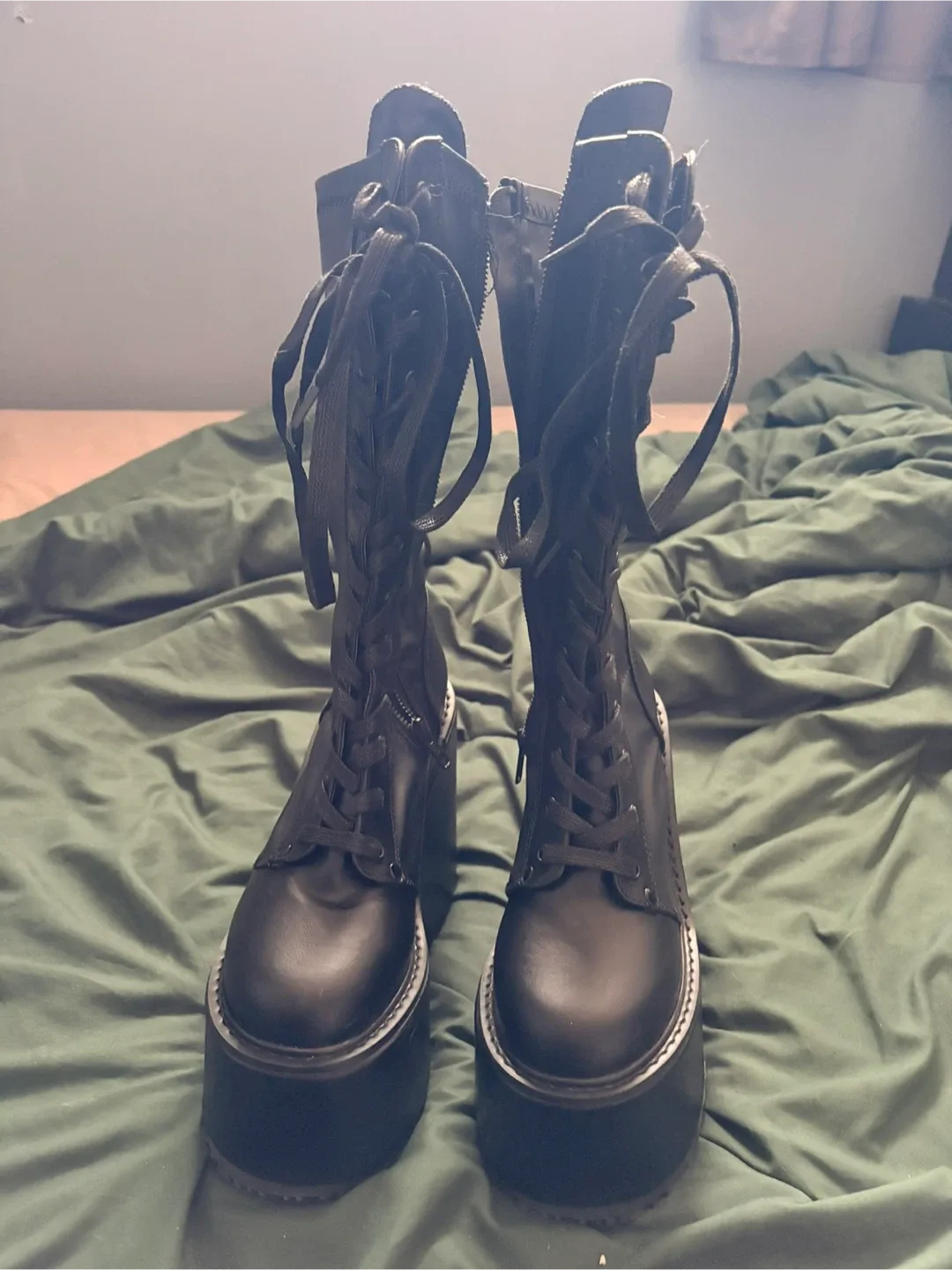 Demonia Swing-150 Platform Boots - US Women's Size 8 image indicator(3)