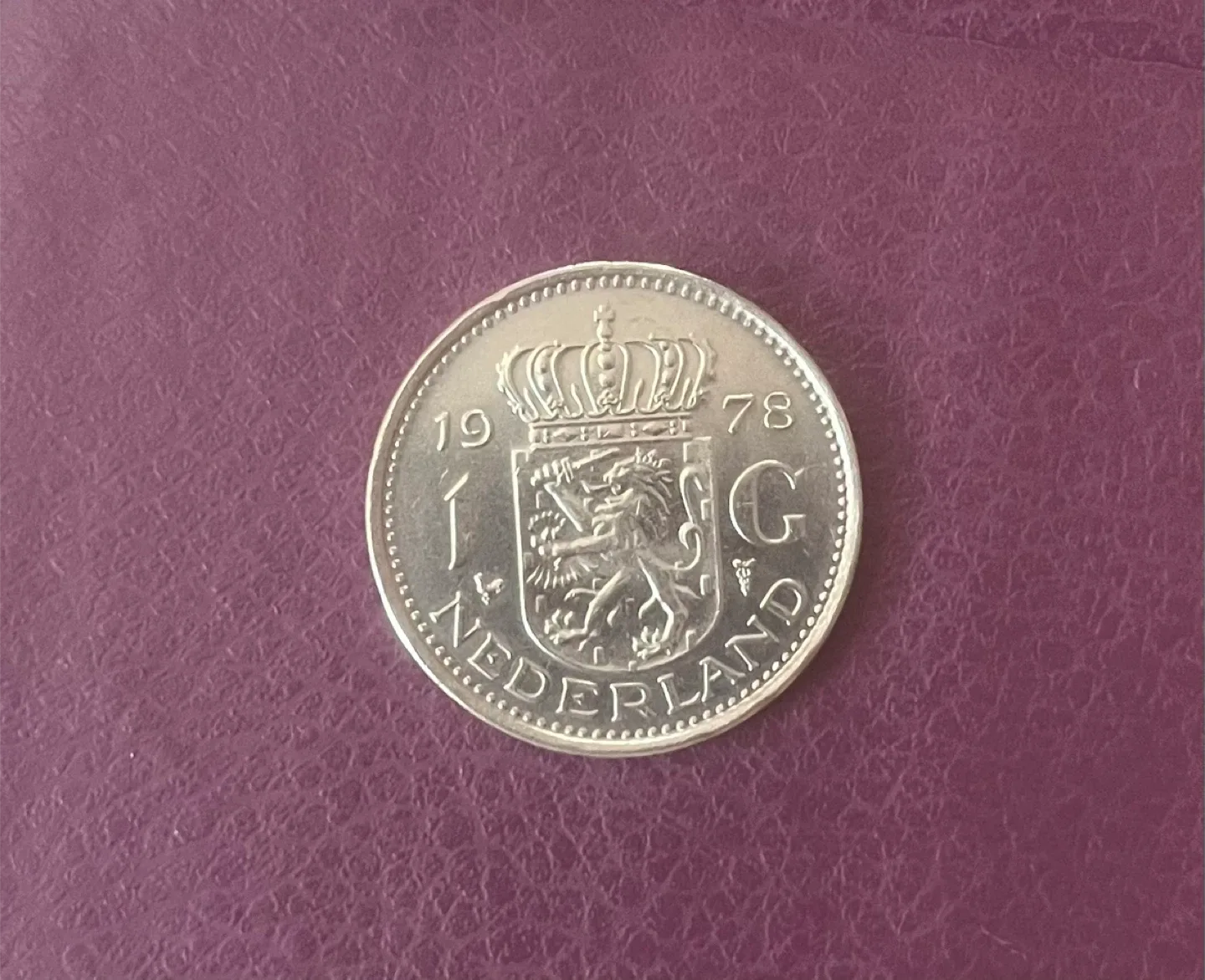 Vintage 1978 Netherlands 1 Gulden Coin thumbnail