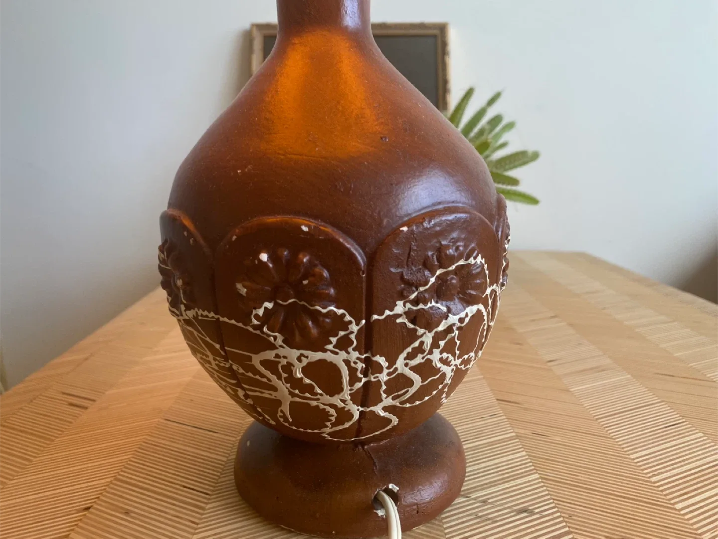 Wooden Mid Century Modern Lamp + Shade image indicator(4)