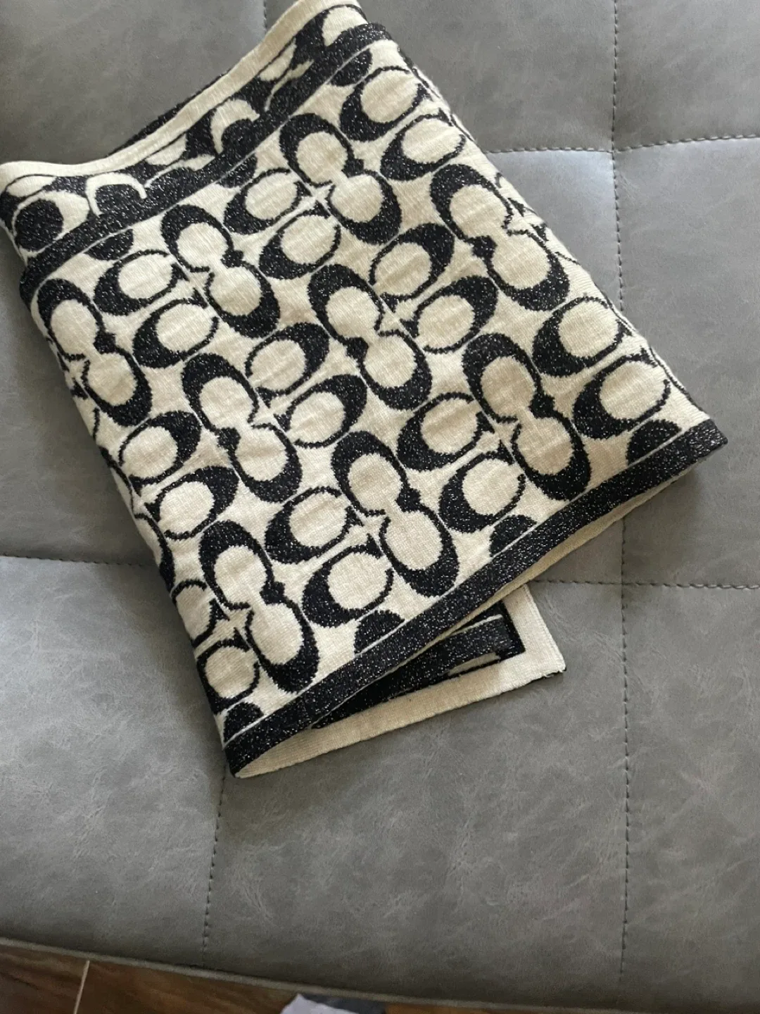 Coach Signature Pattern Scarf image indicator(4)