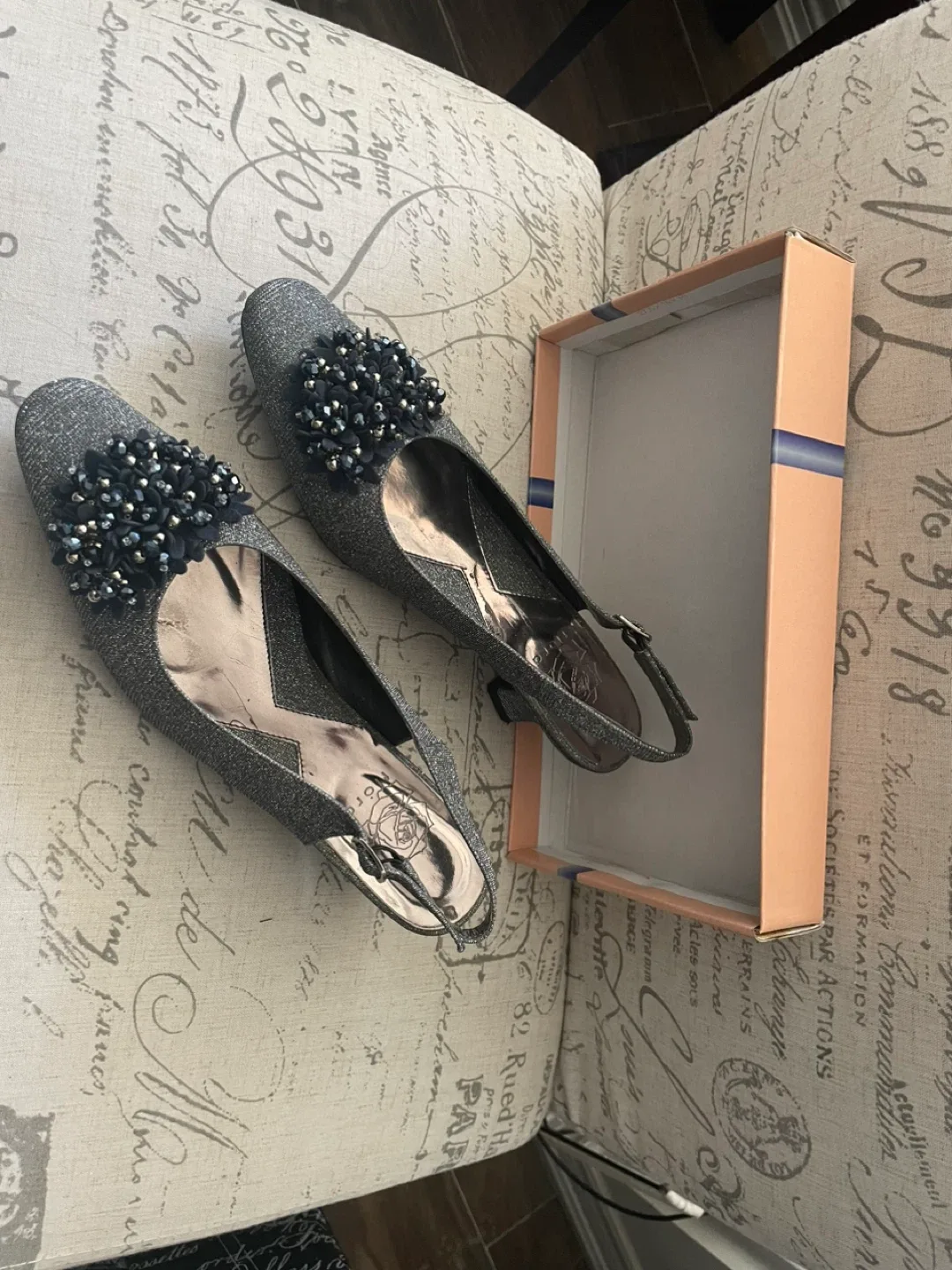 Fazpaz Pewter Slingback Heels - Size 7 image indicator(4)