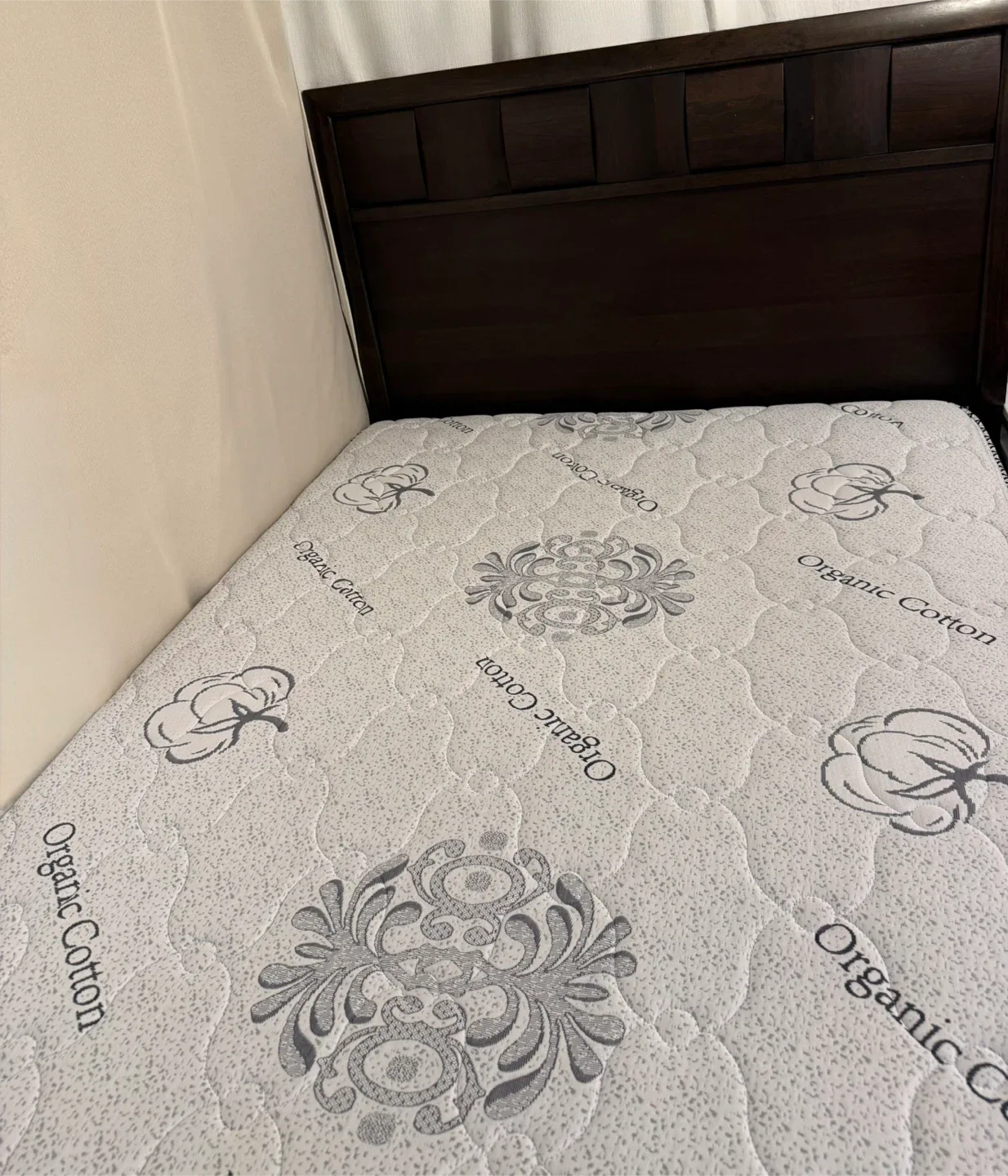 Bedroom set with dresser/ mirror and night table for sale image indicator(2)