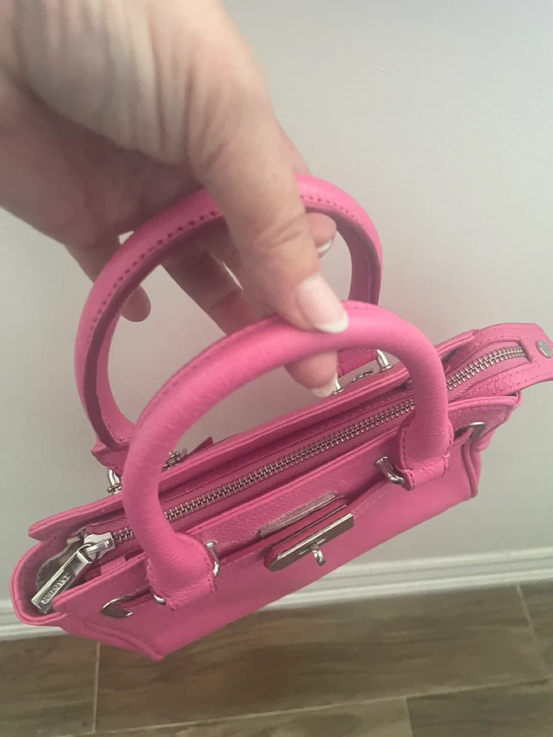 Danier Genuine Leather Pink Mini Bag image indicator(5)