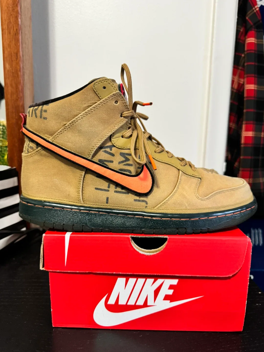 Nike Dunk High Premium Qs ‘Galaxy’ (2011) 11US image indicator(3)