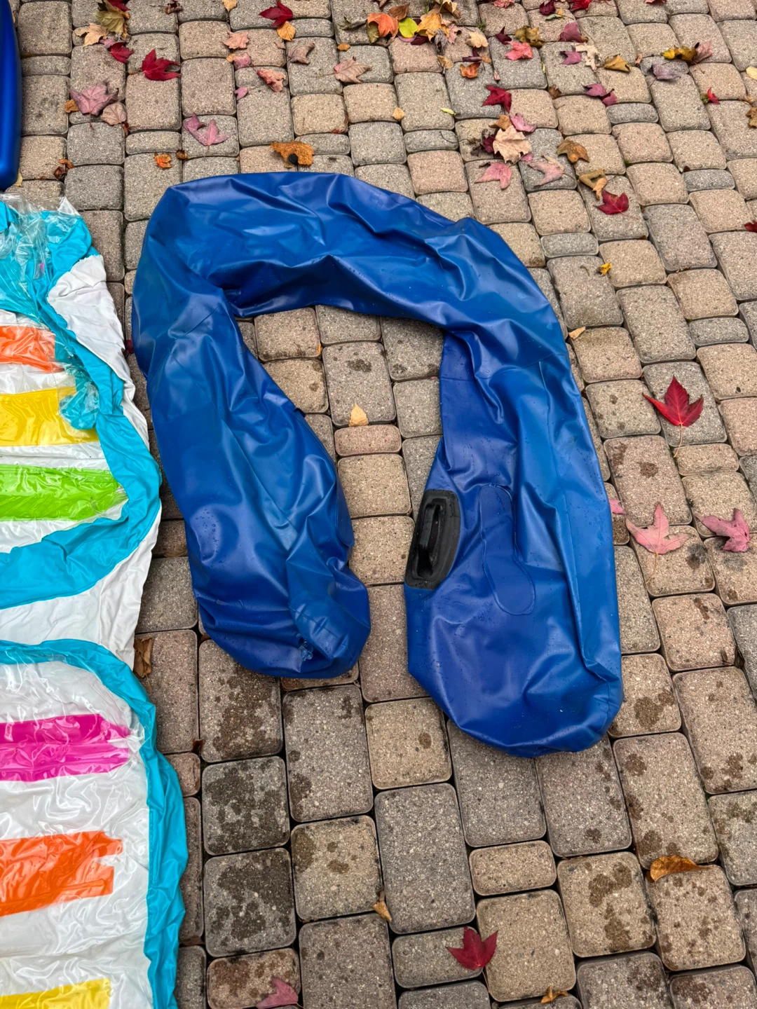 Multiple Pool Floats (9 in total) + Kelsyus drinks float - photo 4